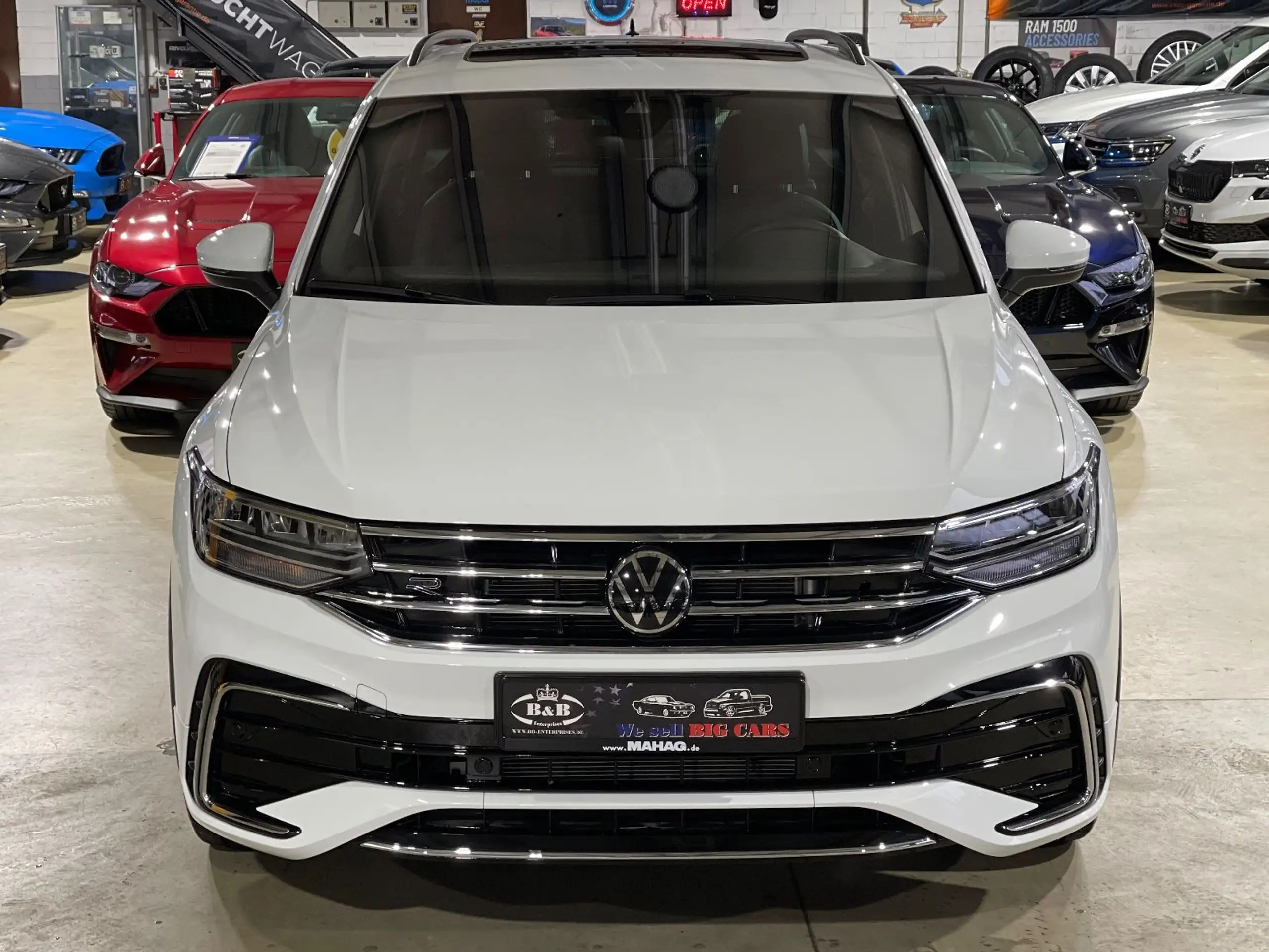 Volkswagen - Tiguan