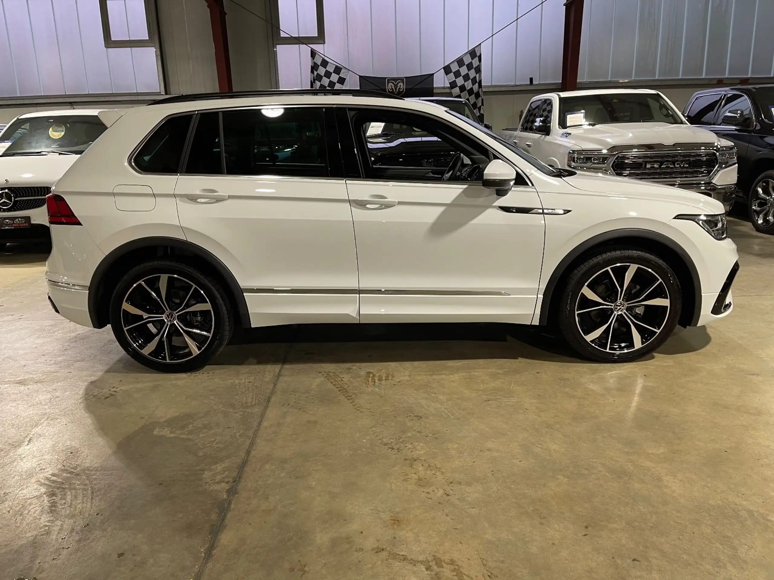 Volkswagen - Tiguan