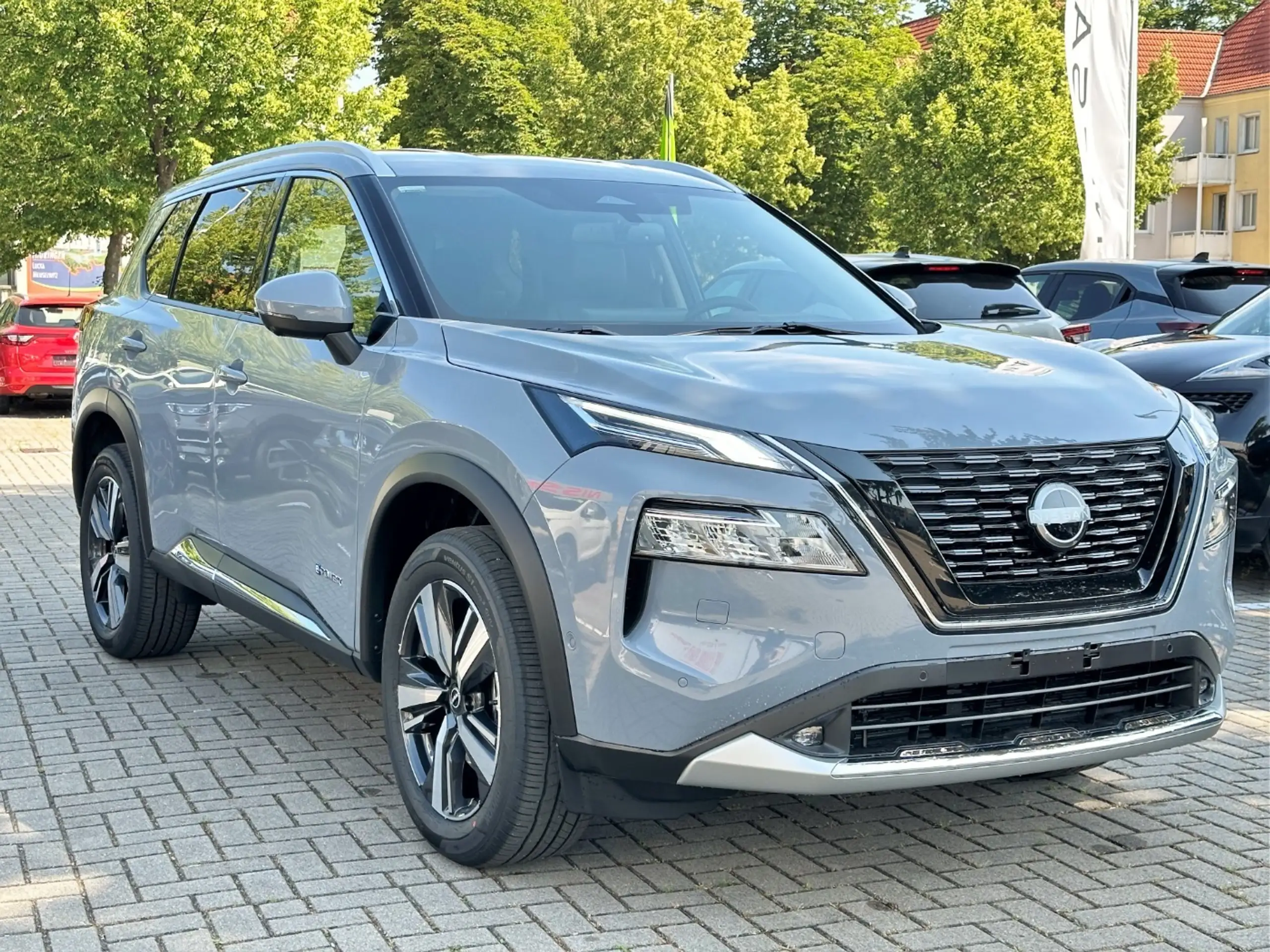 Nissan - X-Trail