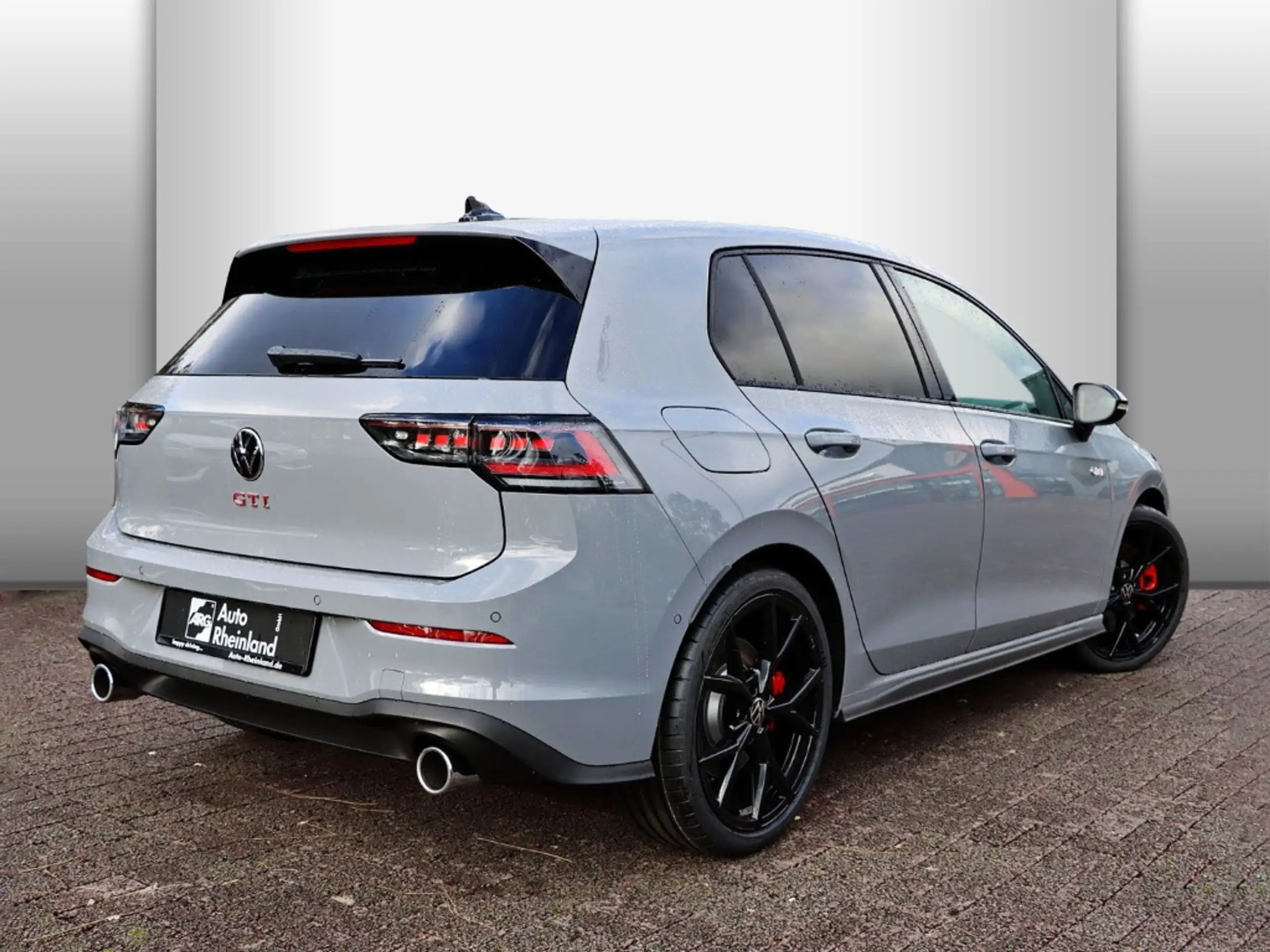 Volkswagen - Golf GTI