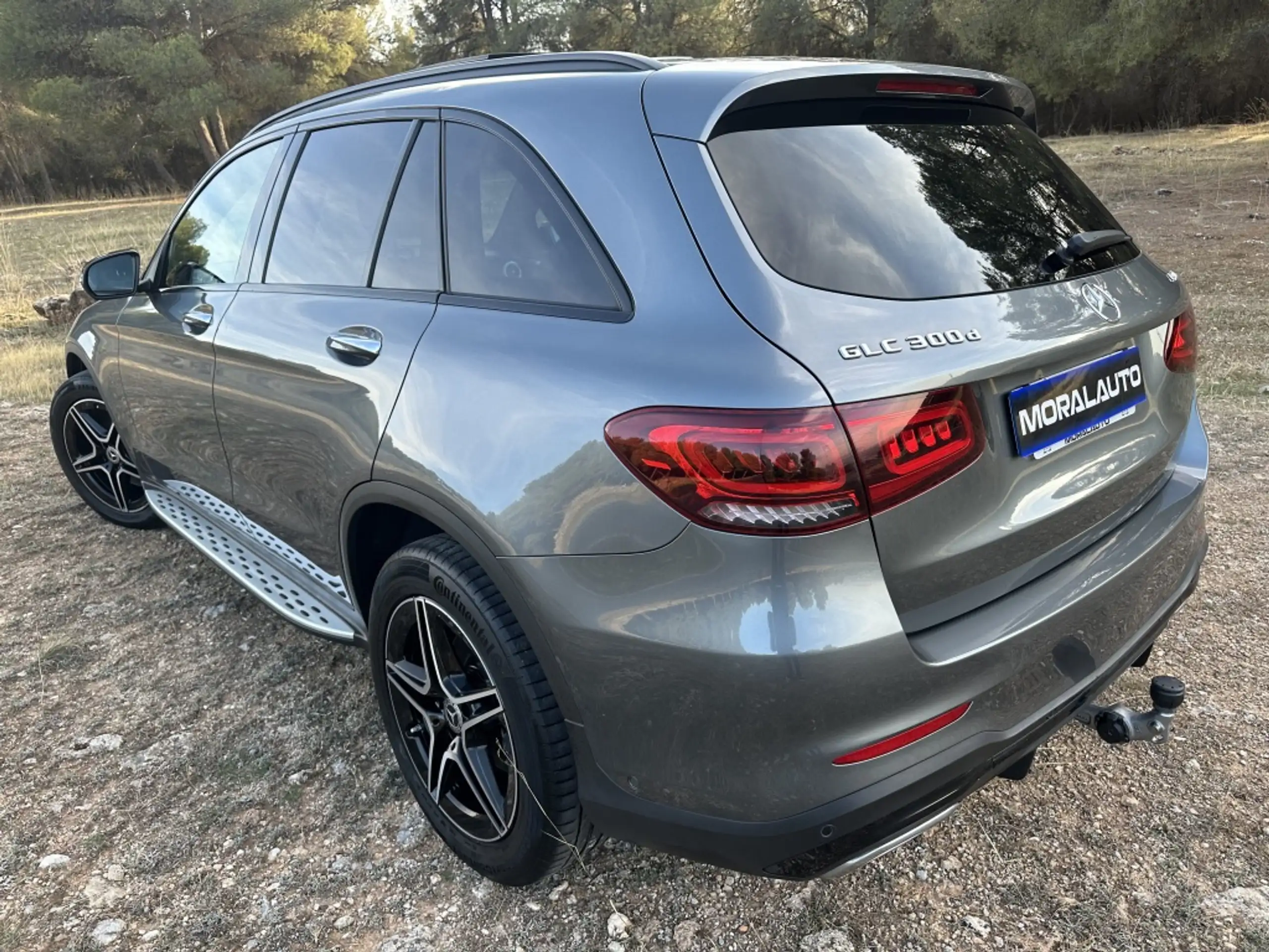 Mercedes-Benz - GLC 300