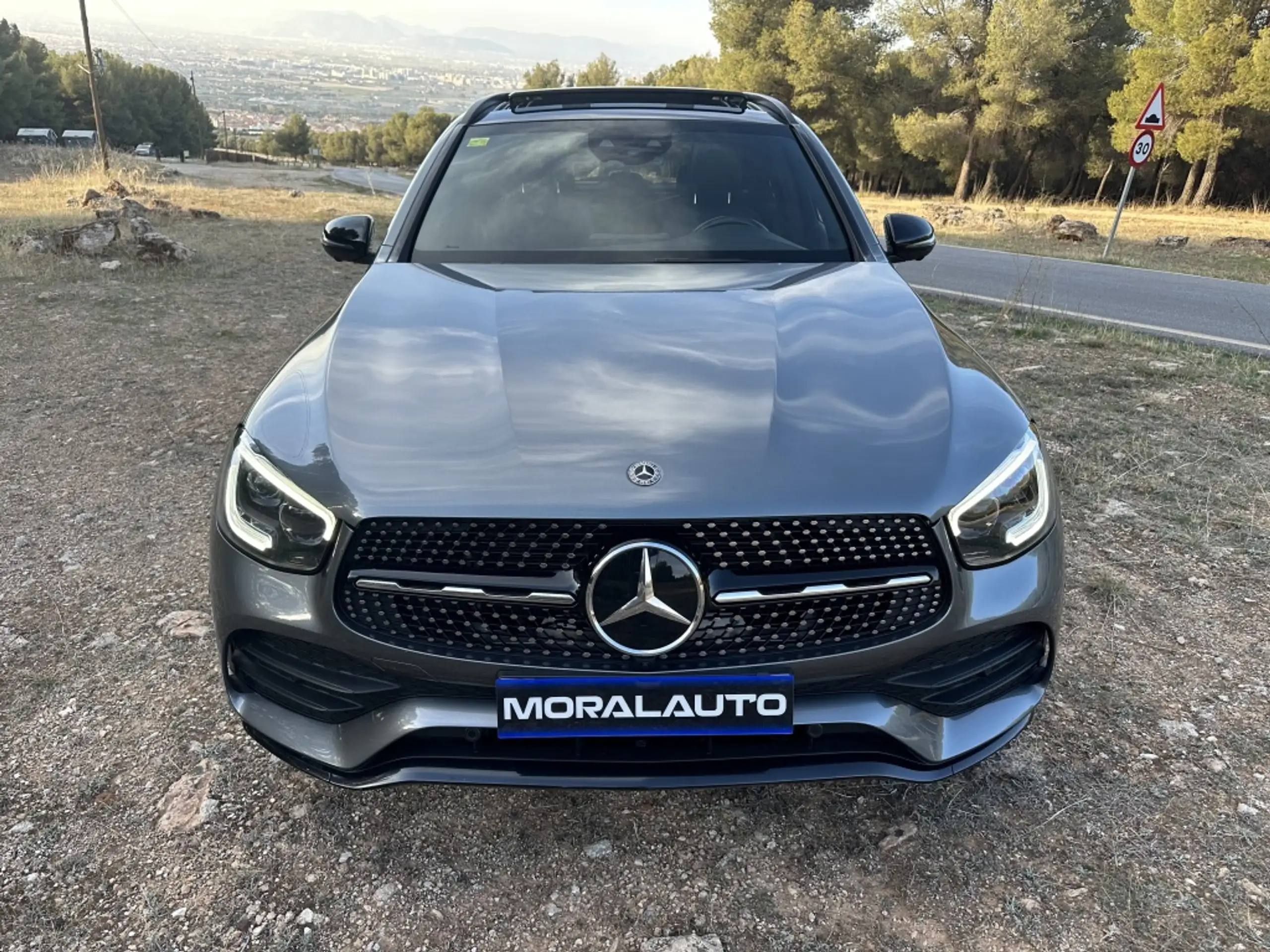 Mercedes-Benz - GLC 300