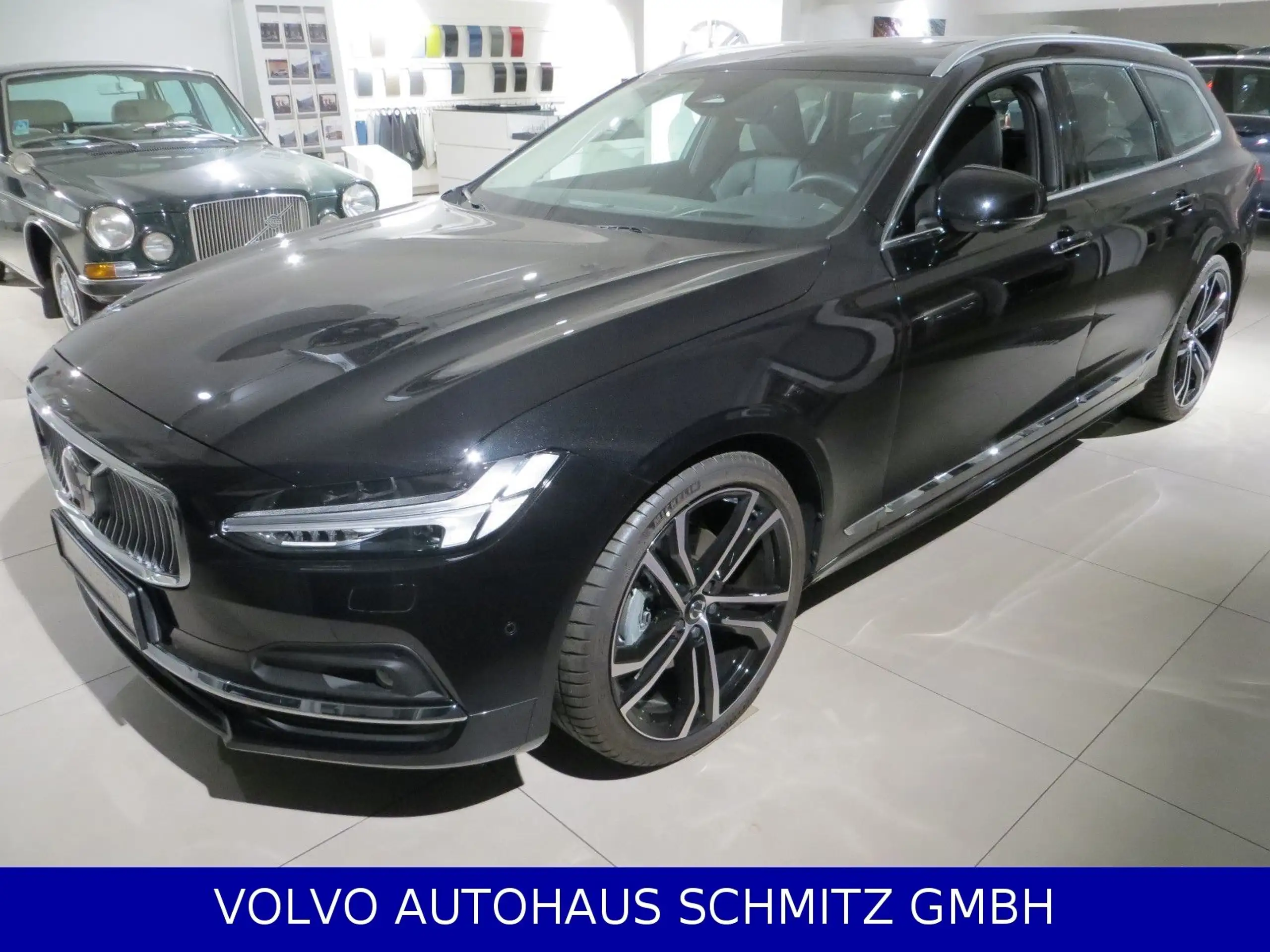 Volvo - V90