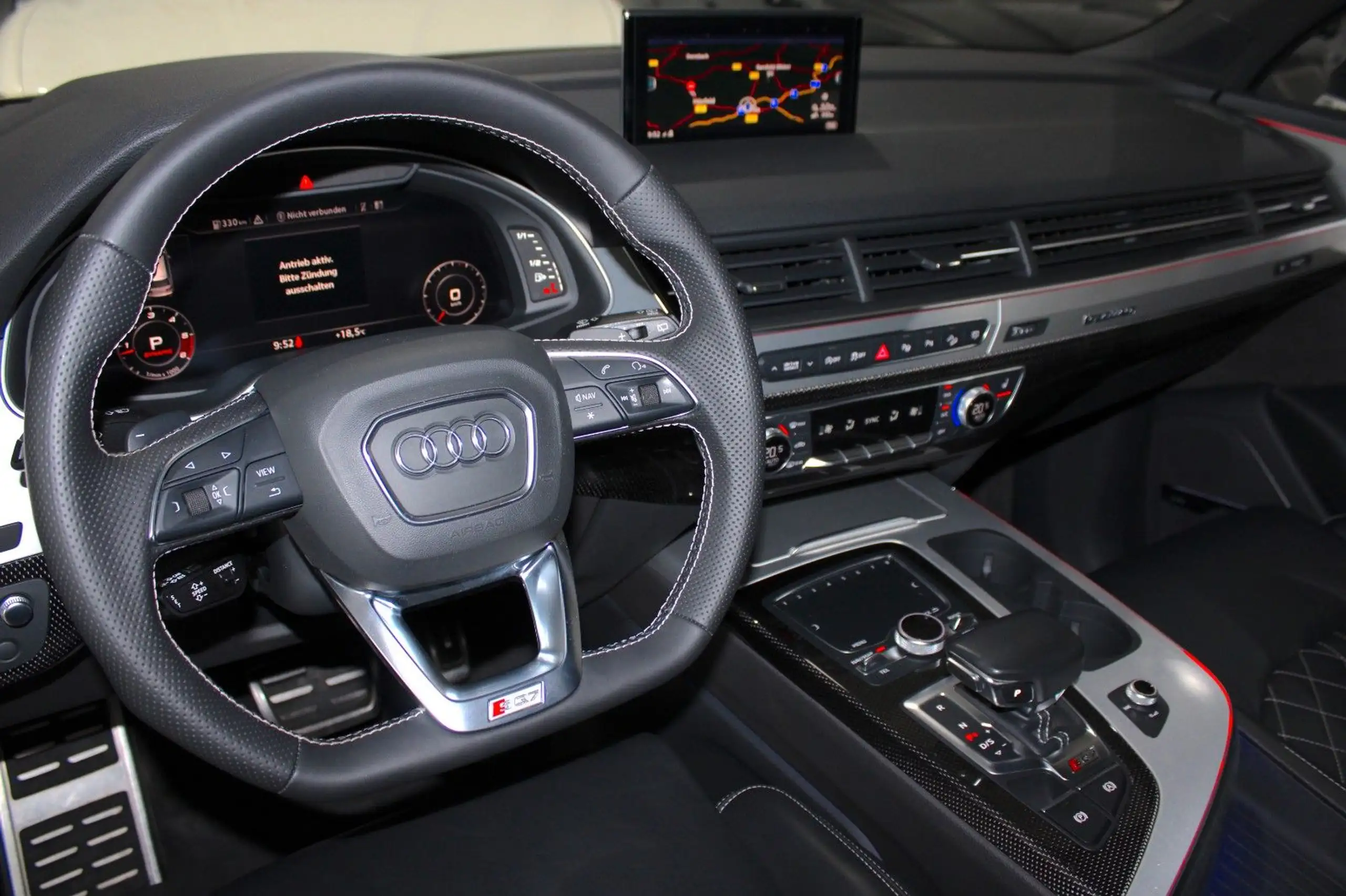 Audi - SQ7