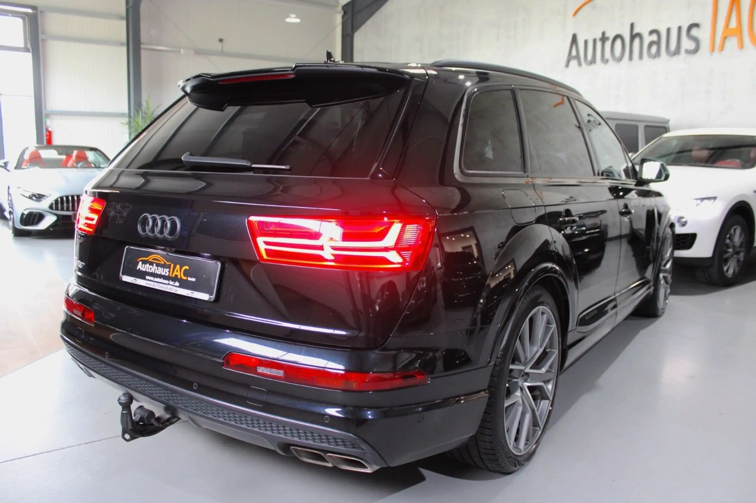 Audi - SQ7