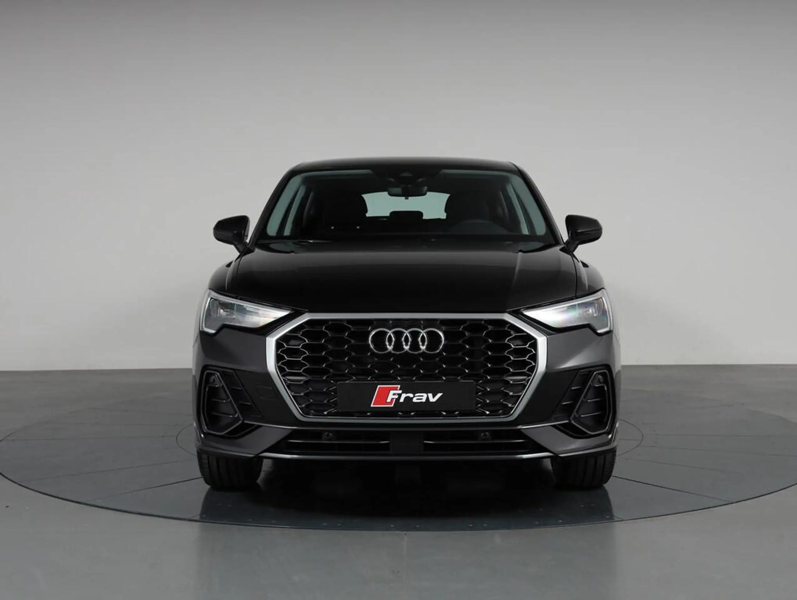 Audi - Q3