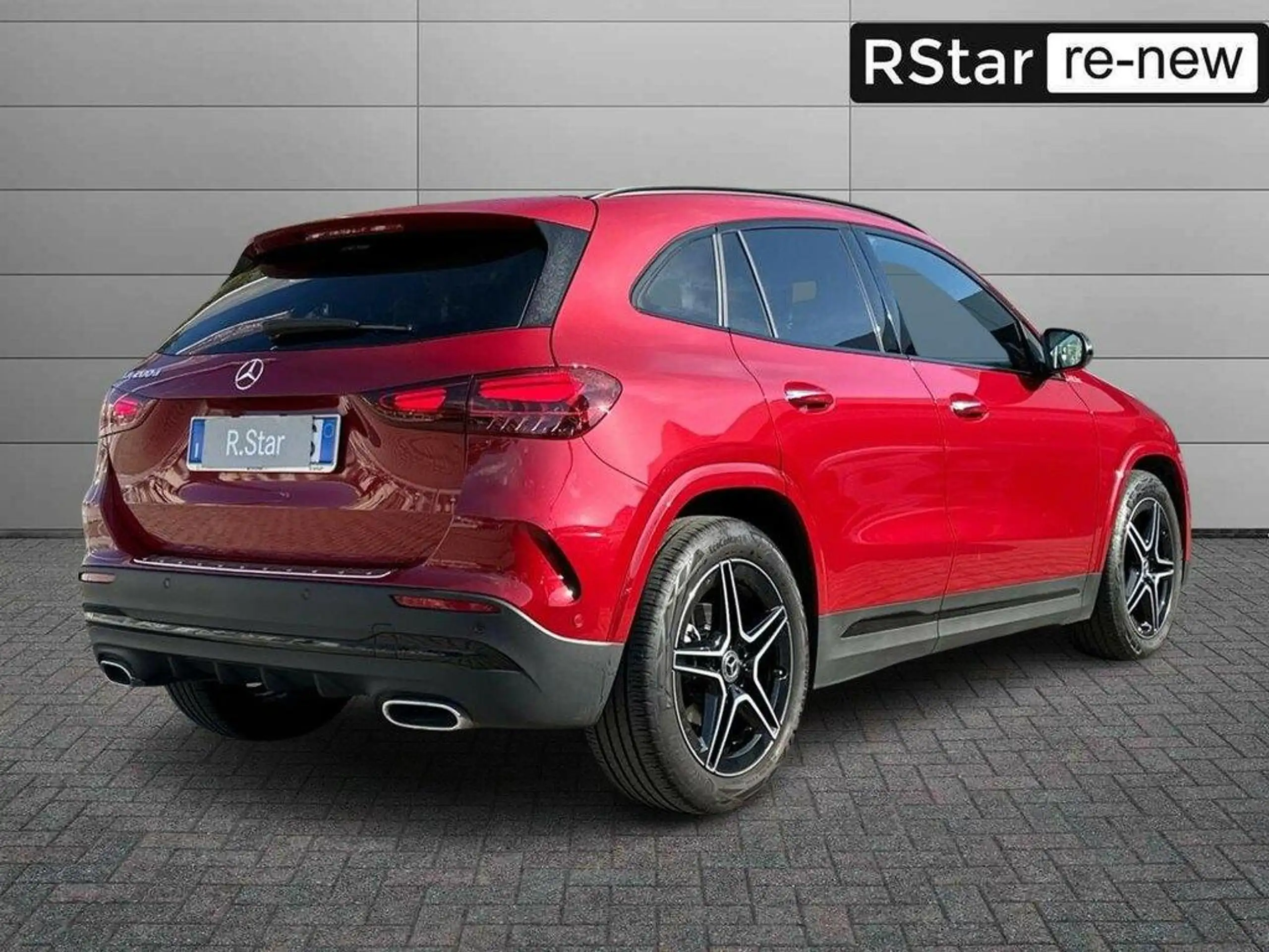 Mercedes-Benz - GLA 200