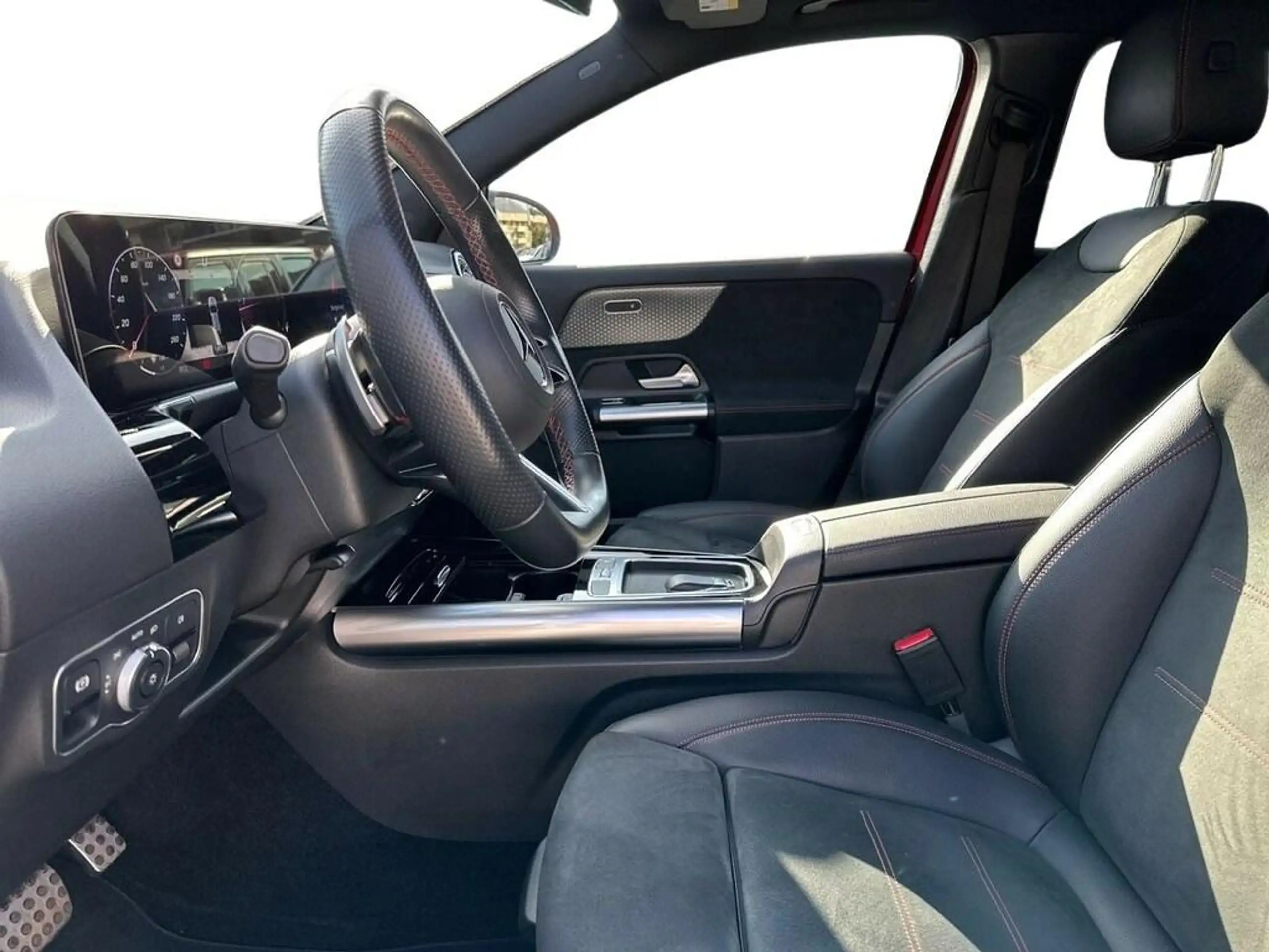 Mercedes-Benz - GLA 200