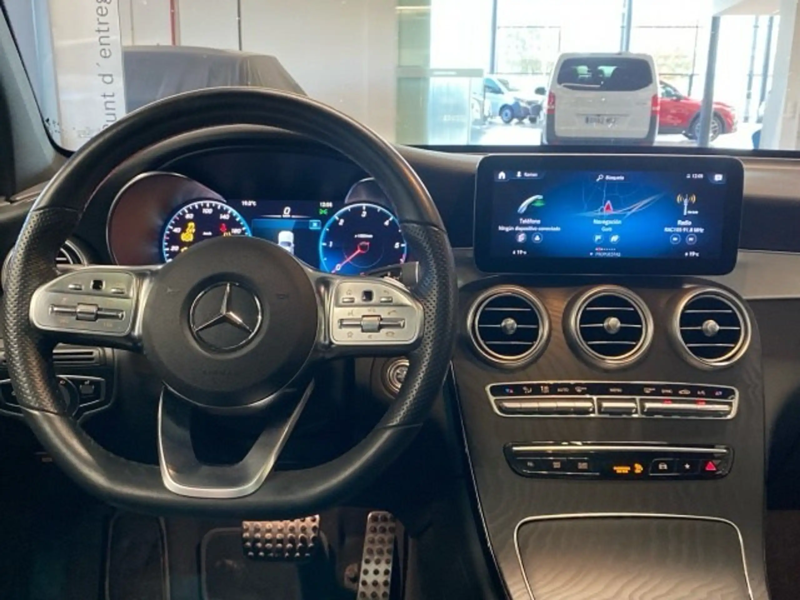 Mercedes-Benz - GLC 220