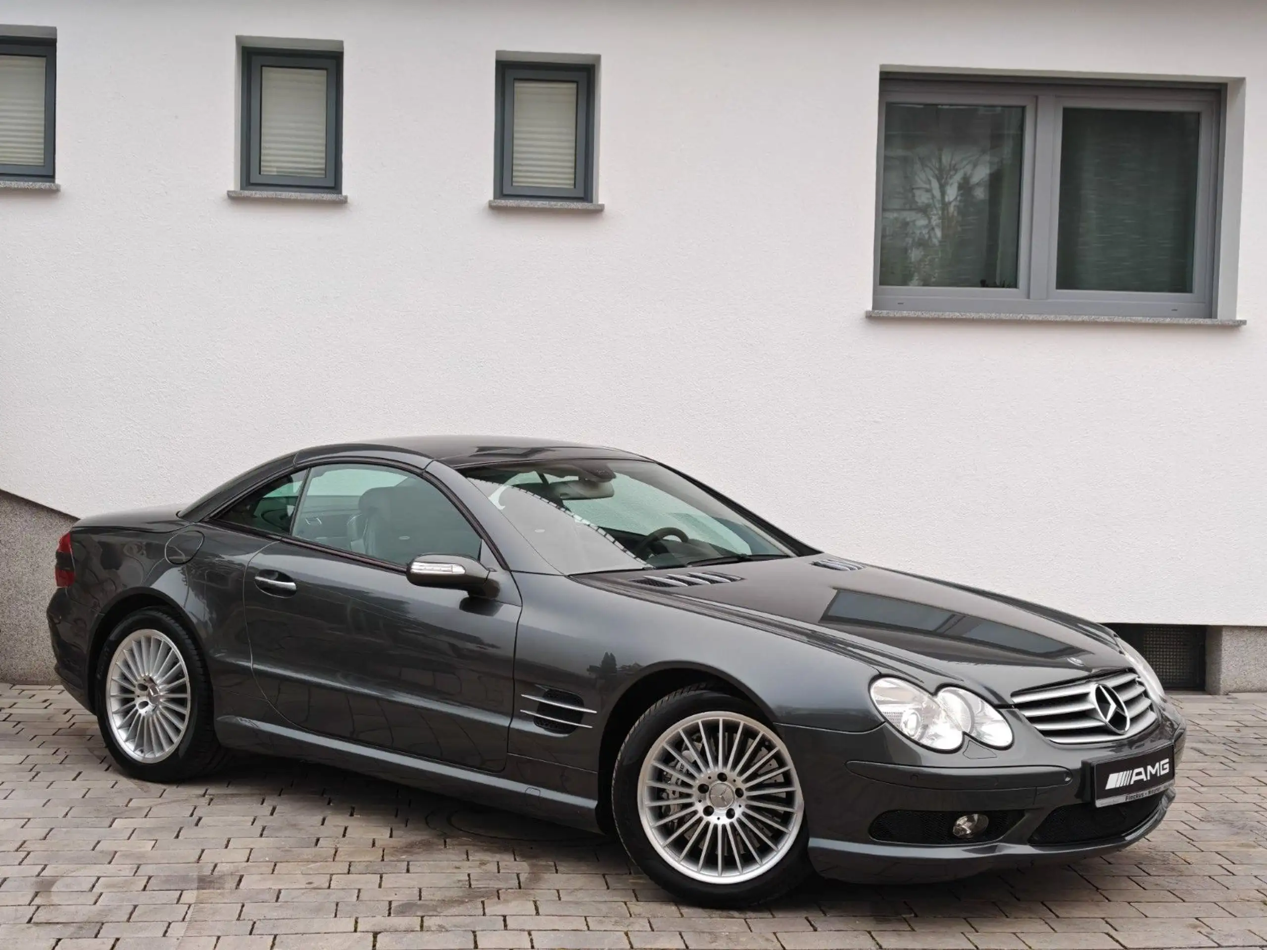 Mercedes-Benz - SL 55 AMG