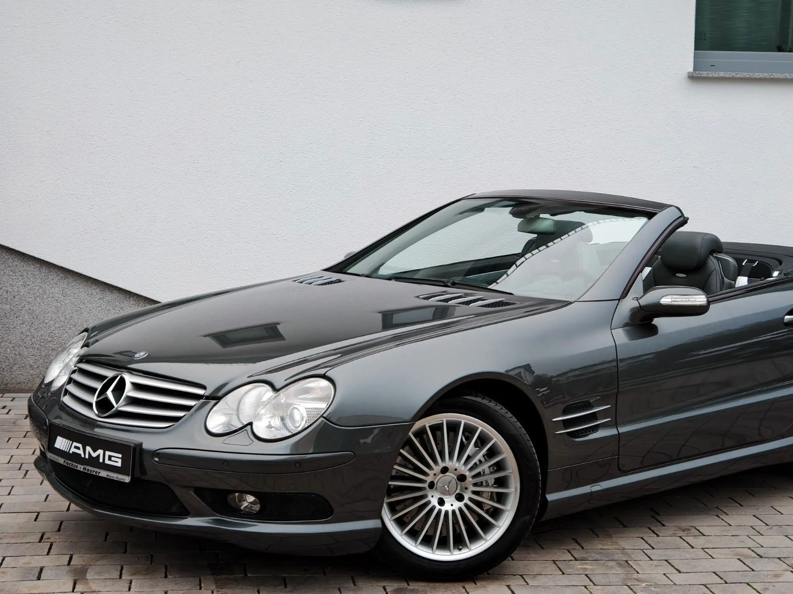 Mercedes-Benz - SL 55 AMG