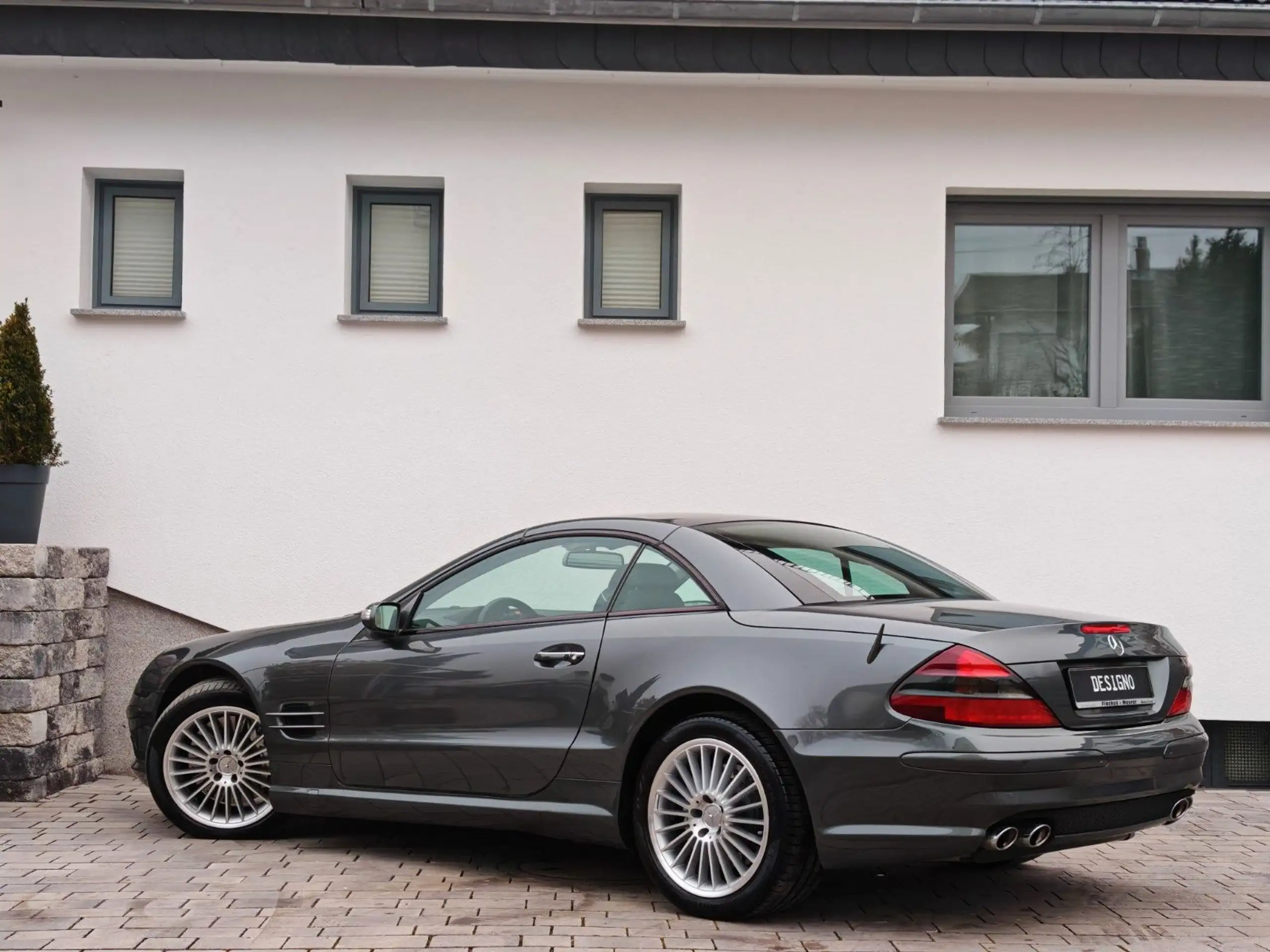 Mercedes-Benz - SL 55 AMG