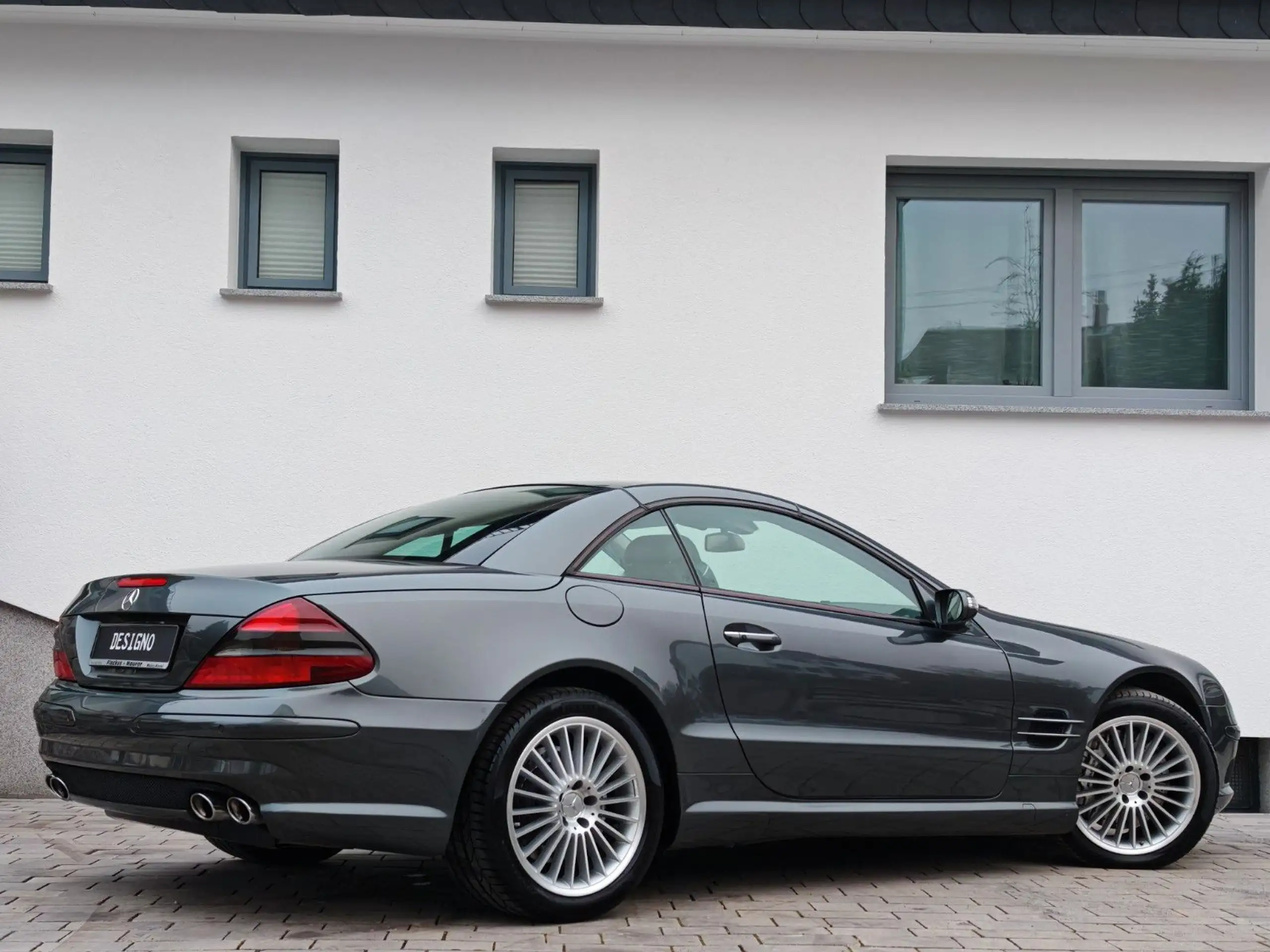 Mercedes-Benz - SL 55 AMG