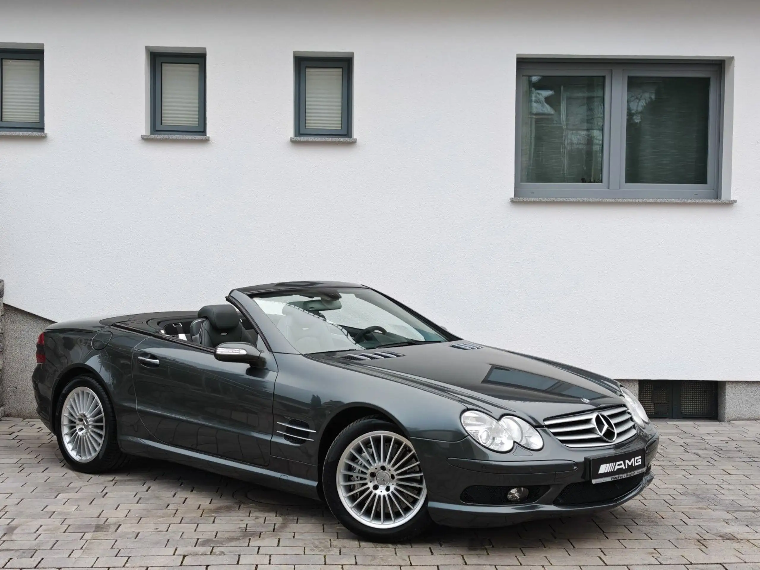 Mercedes-Benz - SL 55 AMG