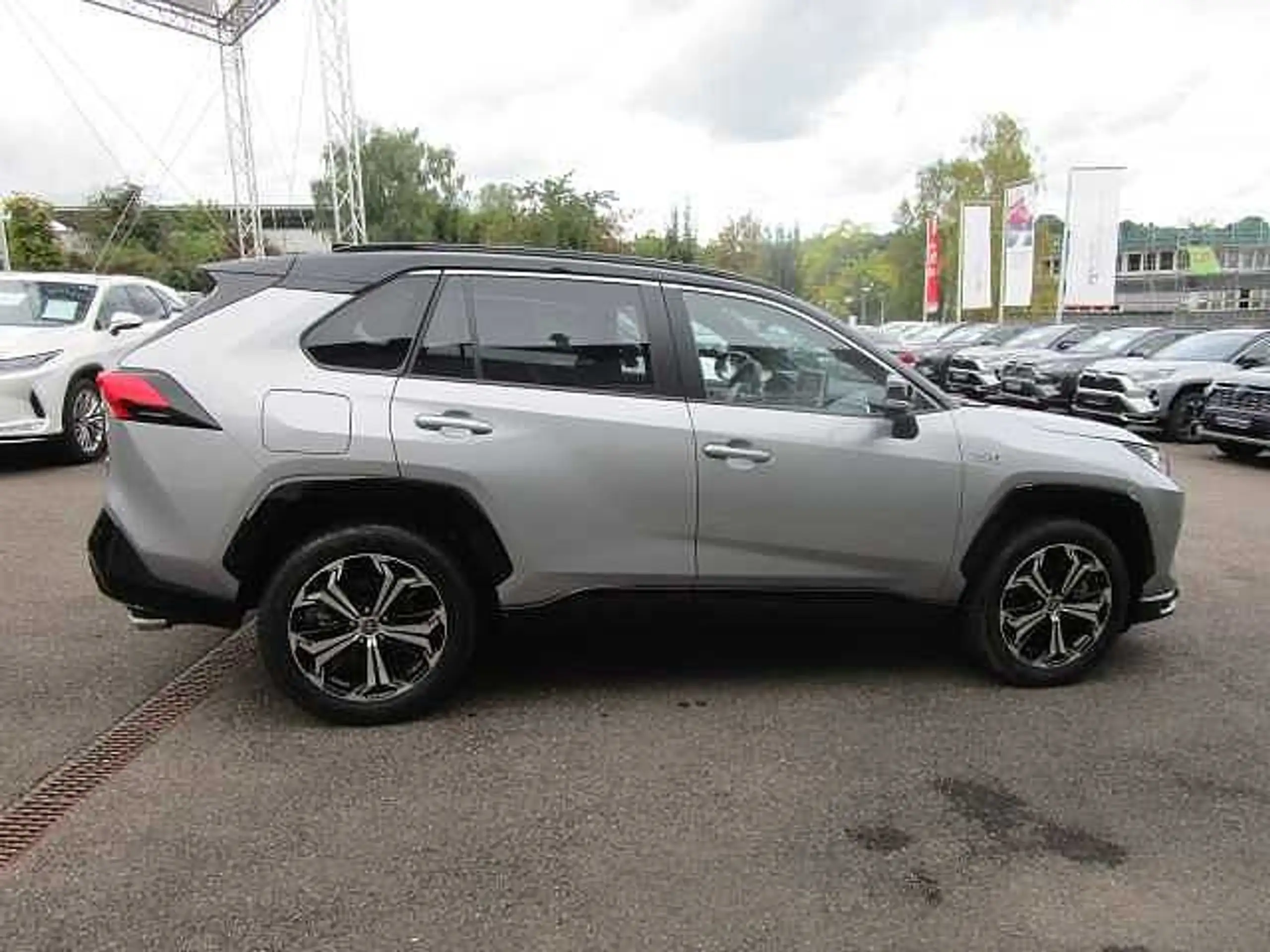 Toyota - RAV 4