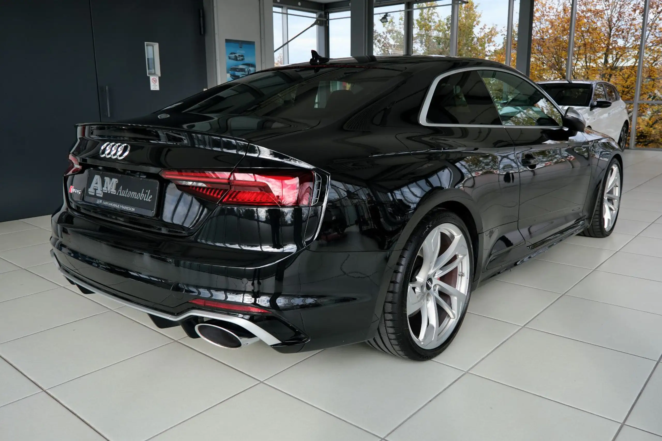 Audi - RS5