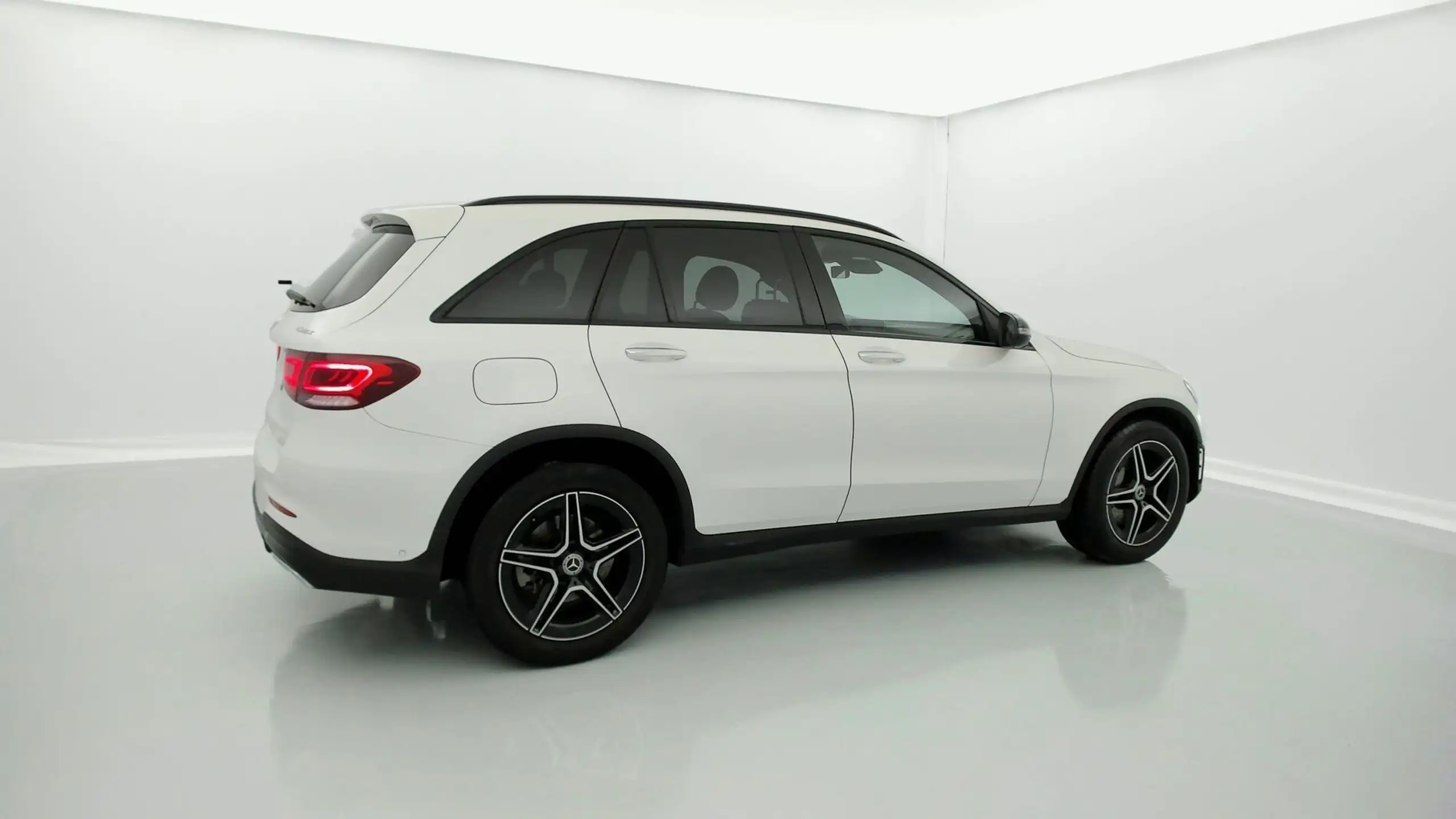 Mercedes-Benz - GLC 220