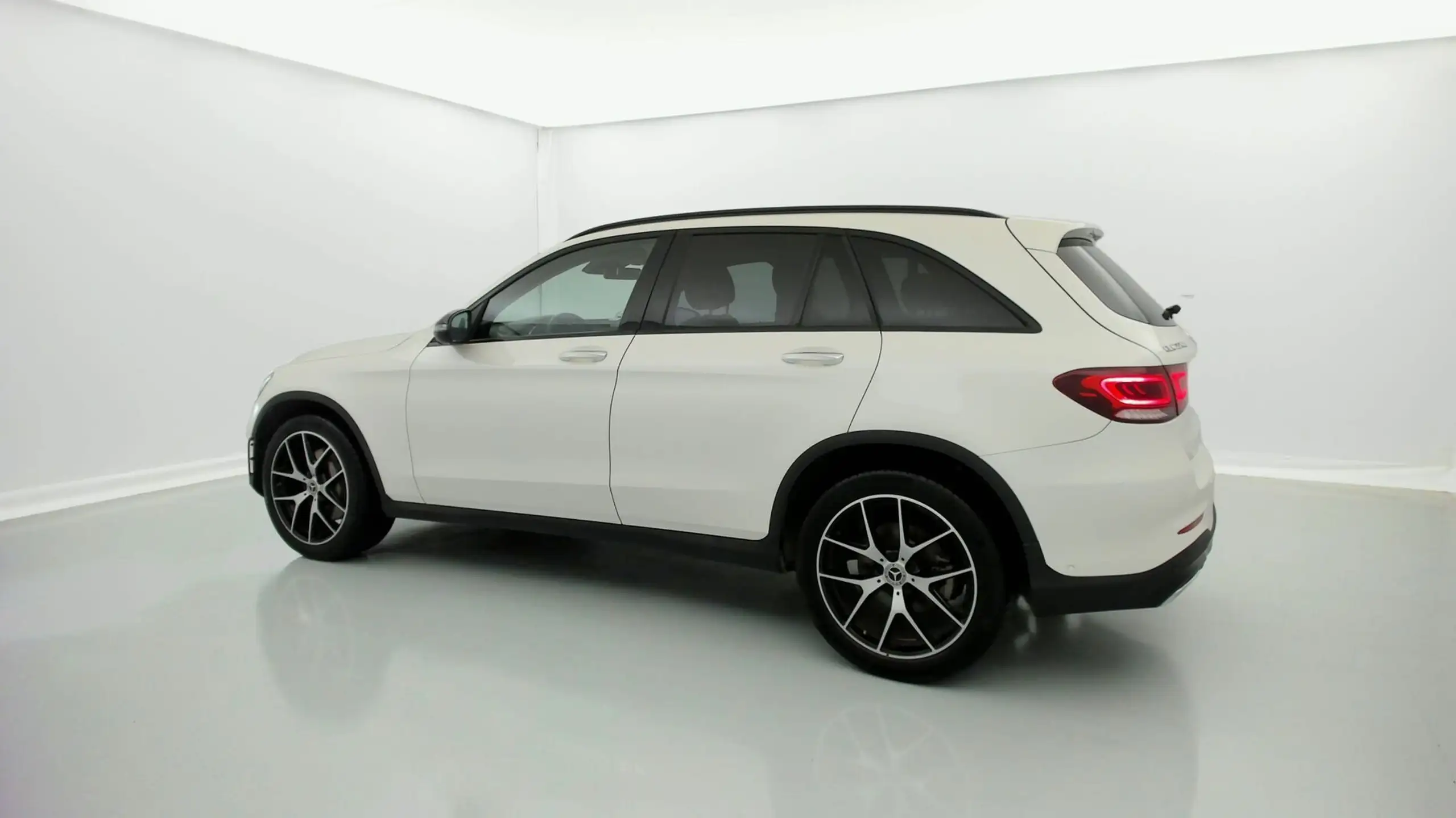 Mercedes-Benz - GLC 220