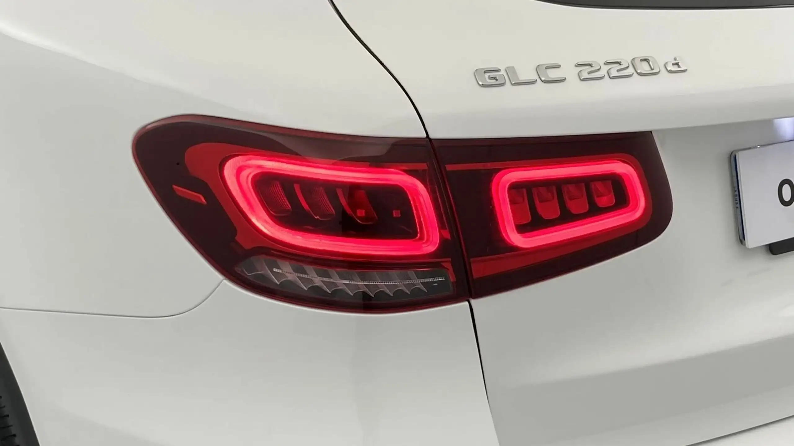 Mercedes-Benz - GLC 220