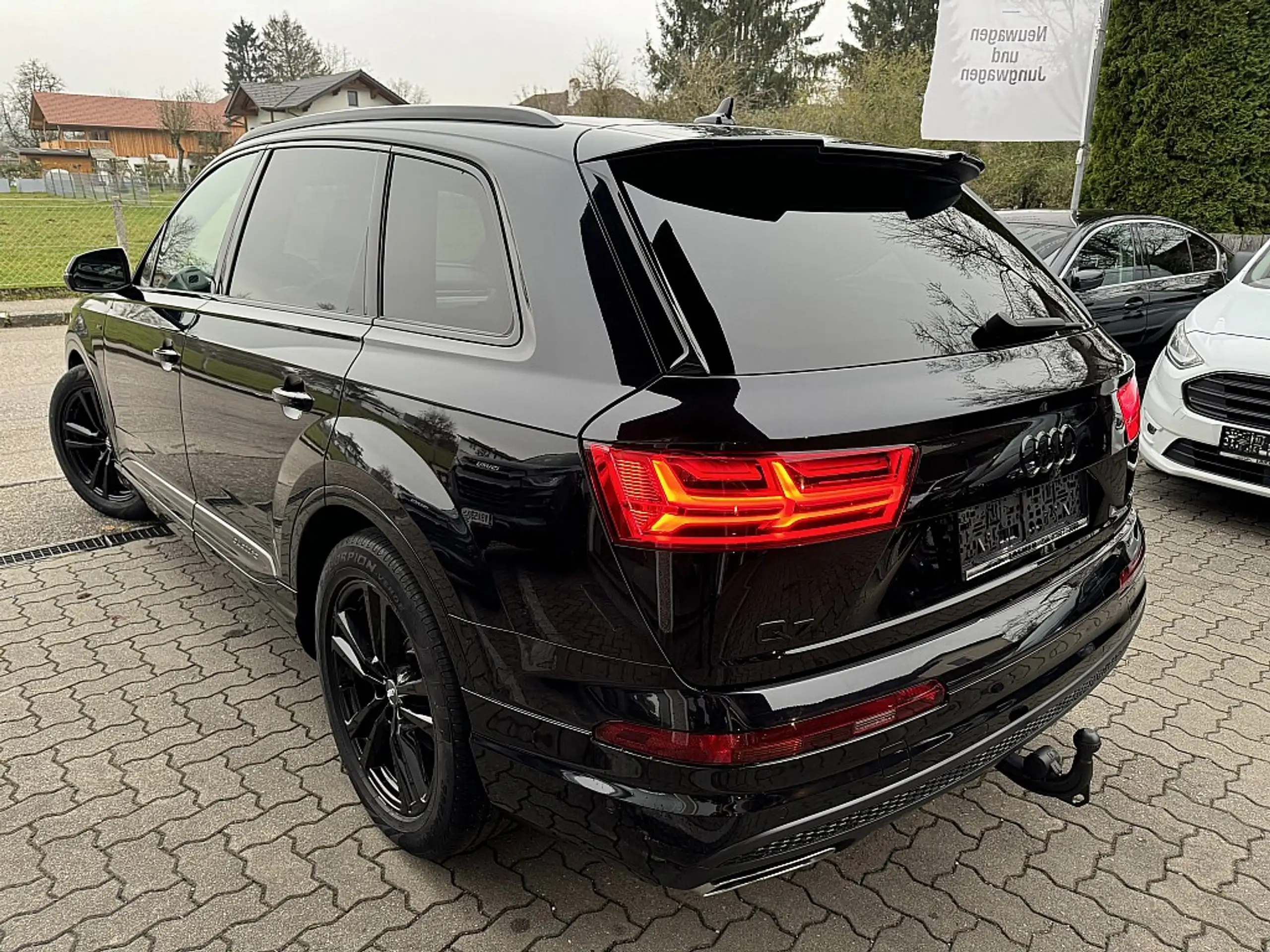 Audi - Q7