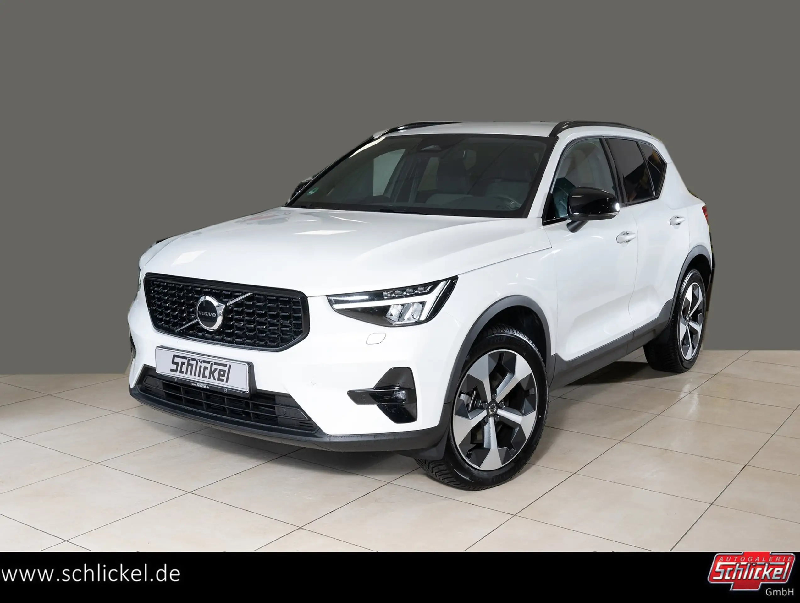 Volvo - XC40