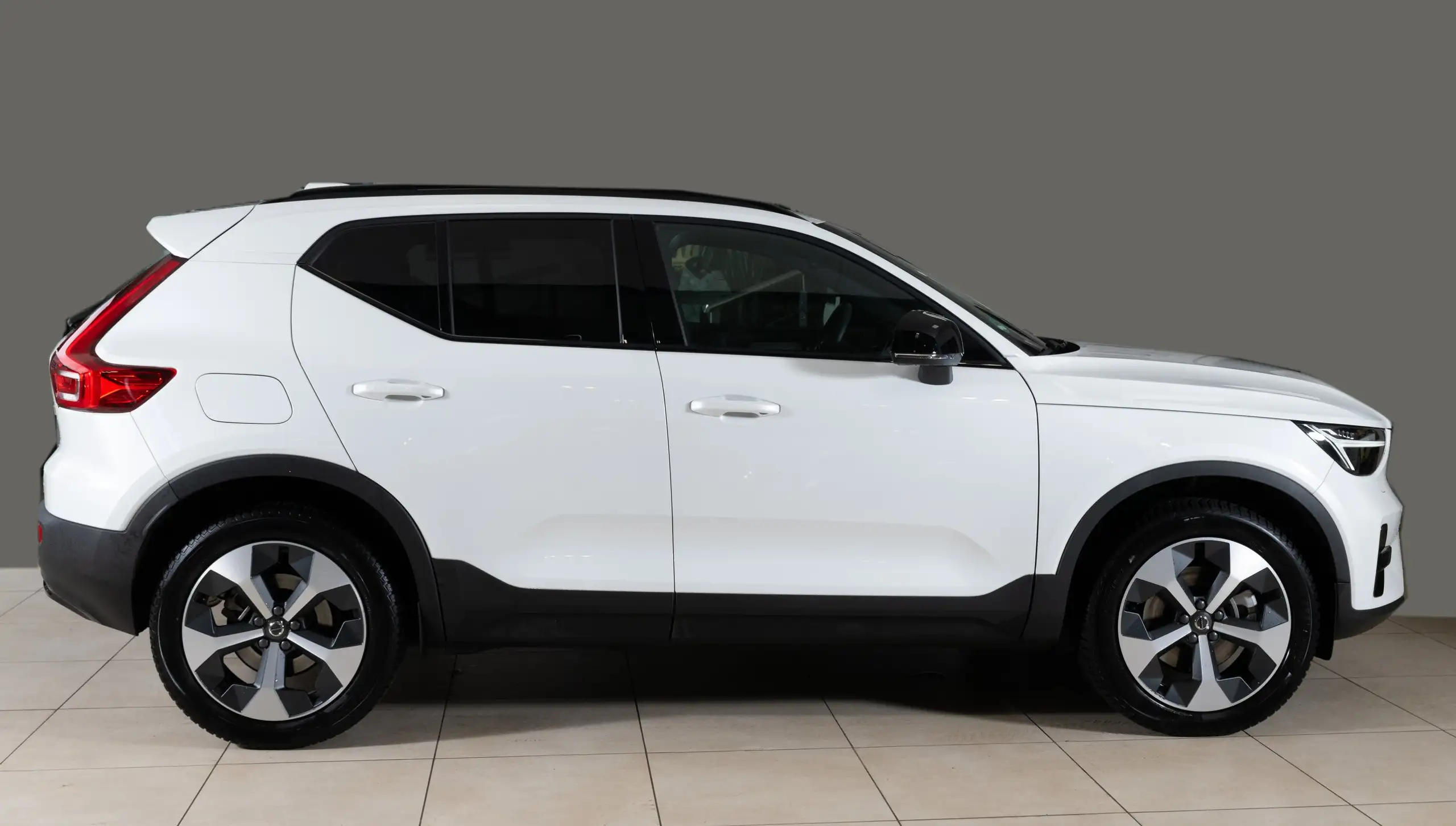 Volvo - XC40