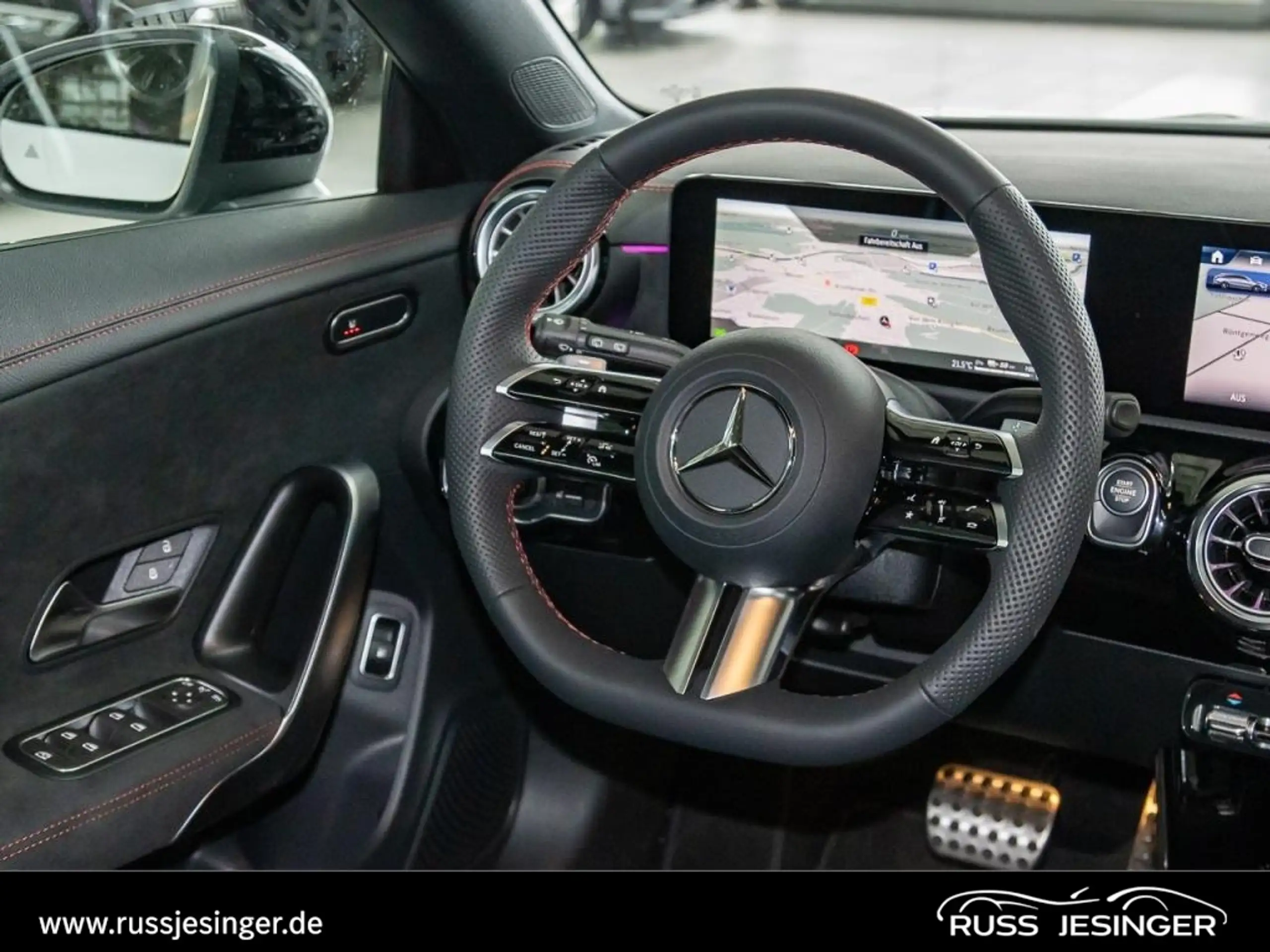 Mercedes-Benz - CLA 250