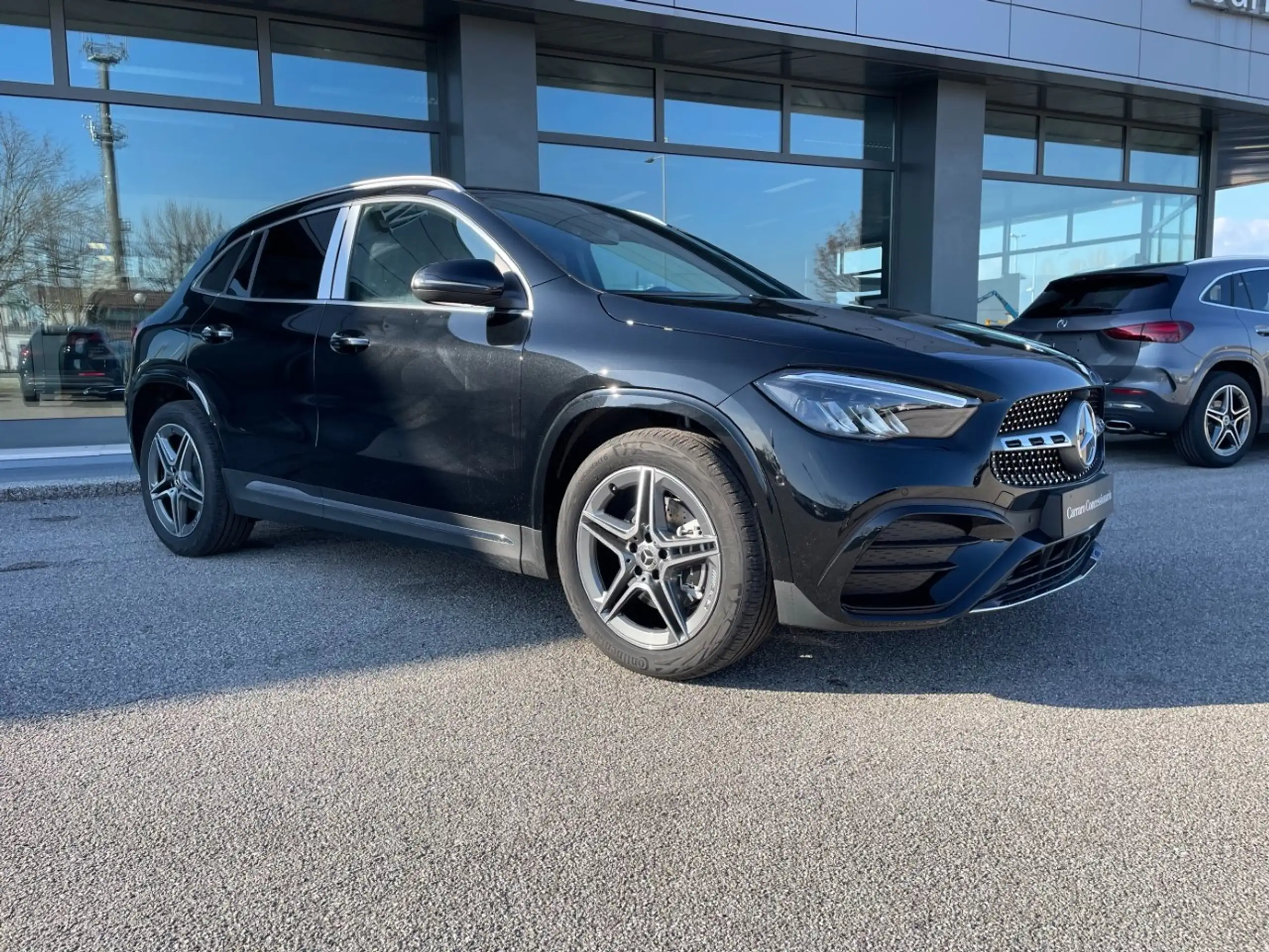 Mercedes-Benz - GLA 180