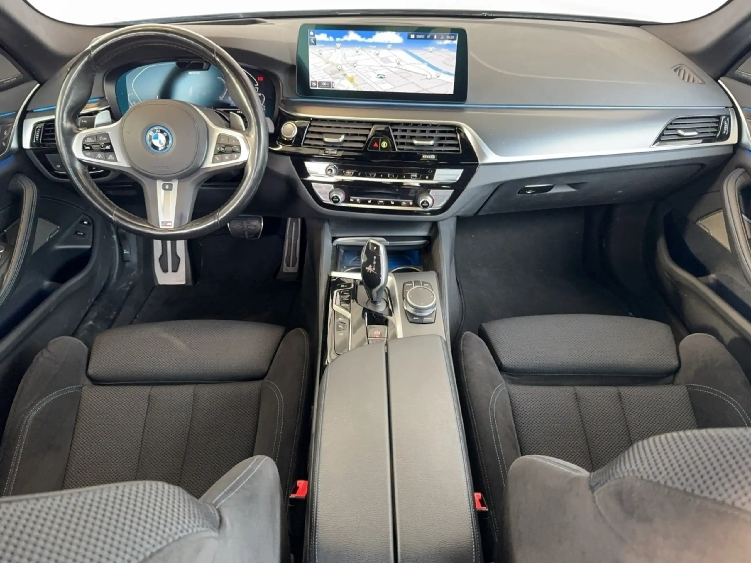 BMW - 545