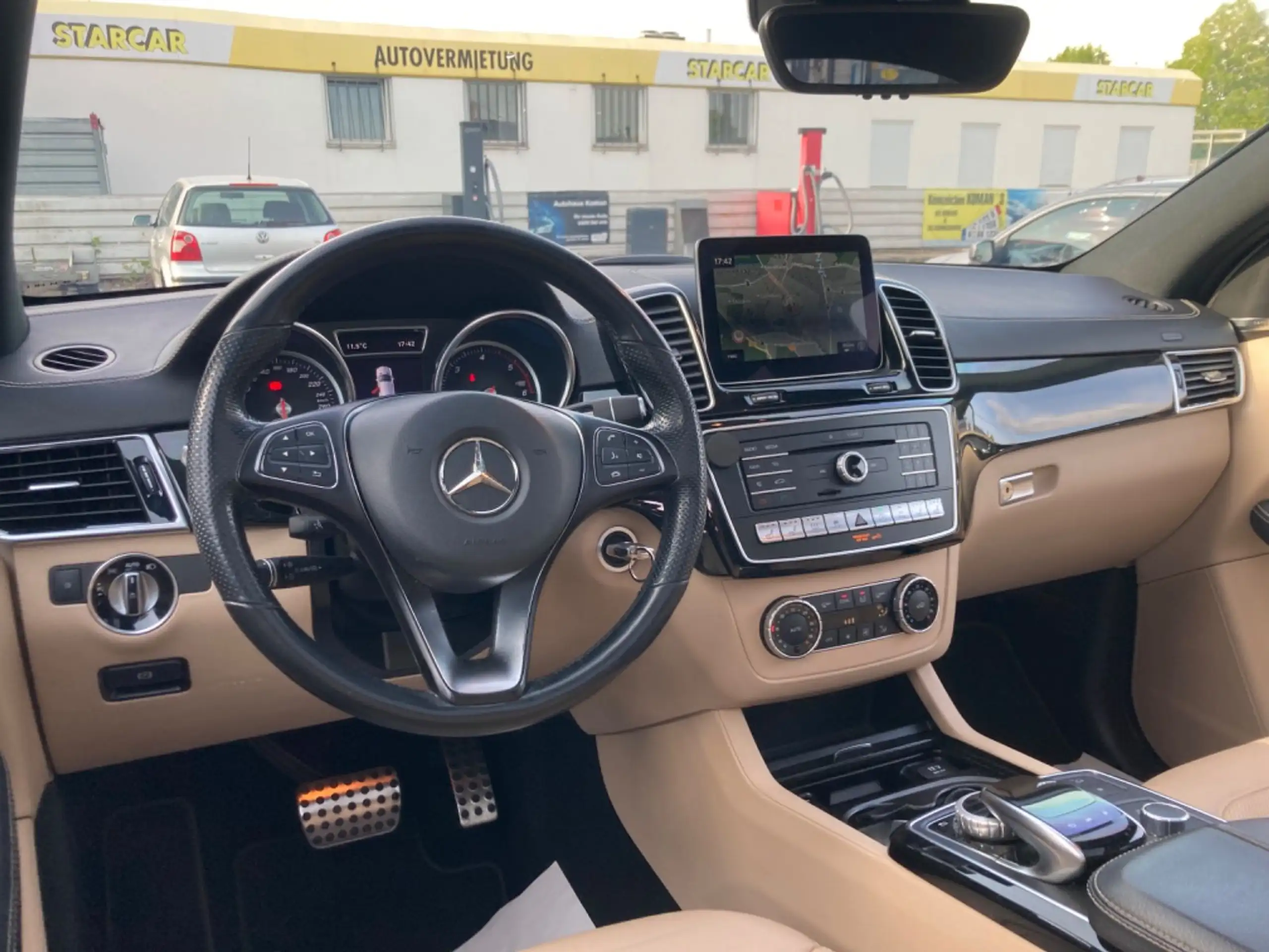 Mercedes-Benz - GLE 350