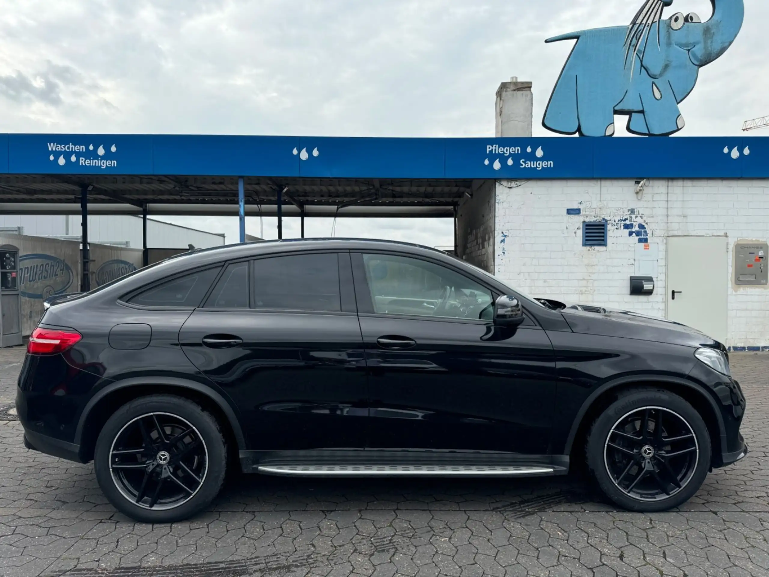 Mercedes-Benz - GLE 350