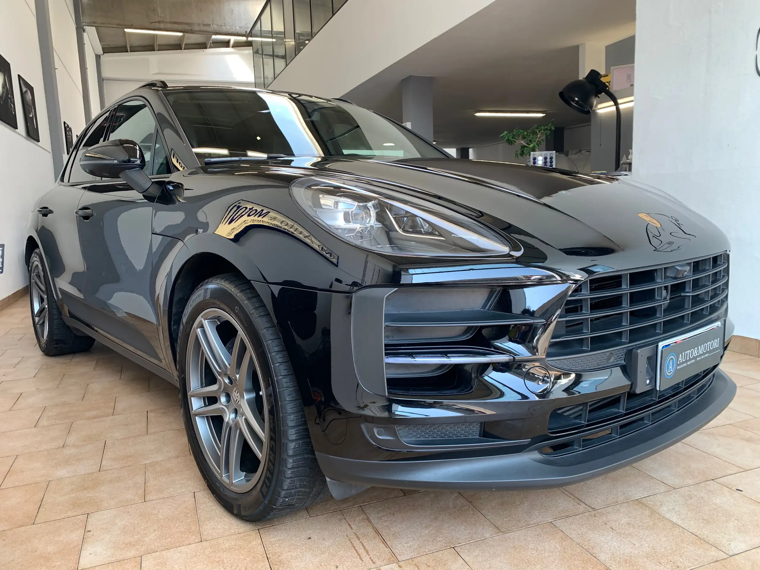 Porsche - Macan