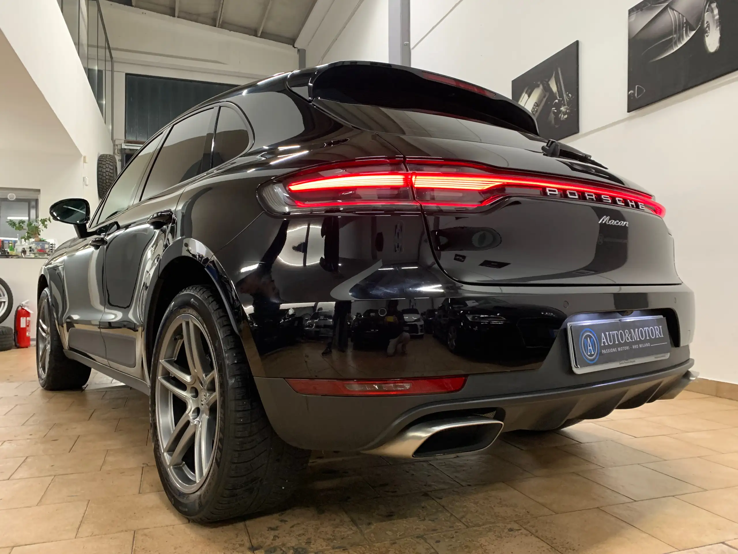 Porsche - Macan