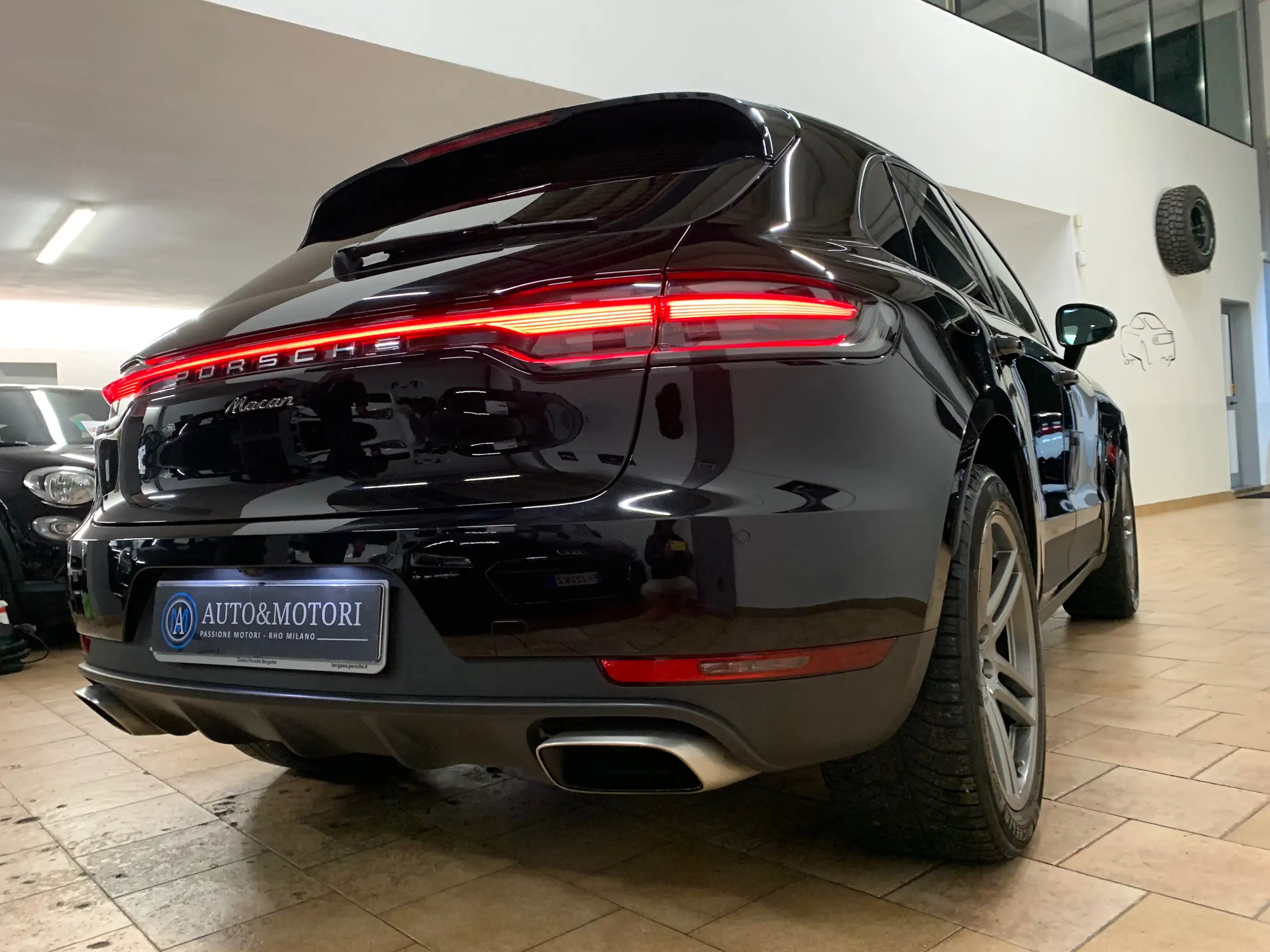 Porsche - Macan