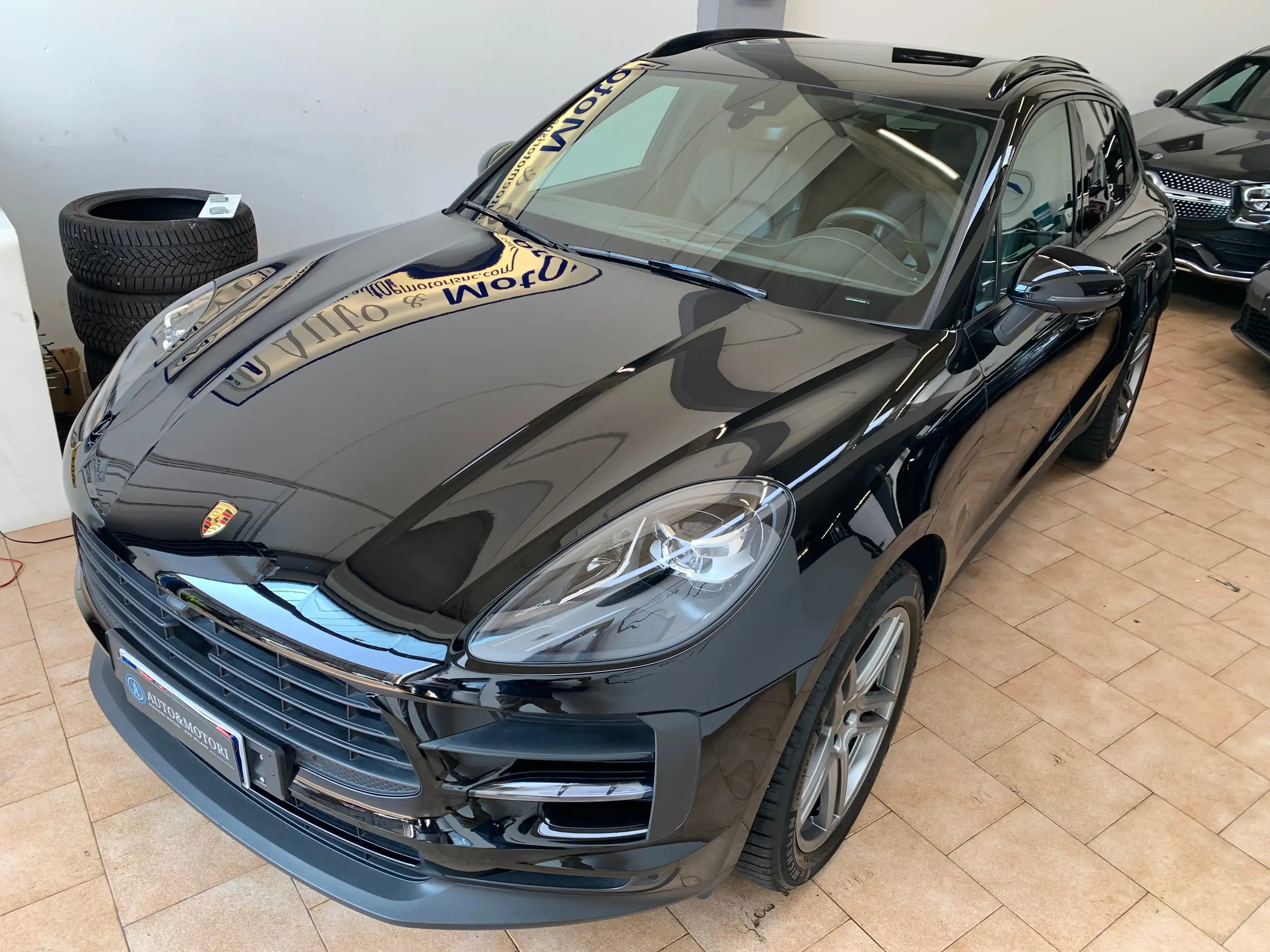 Porsche - Macan