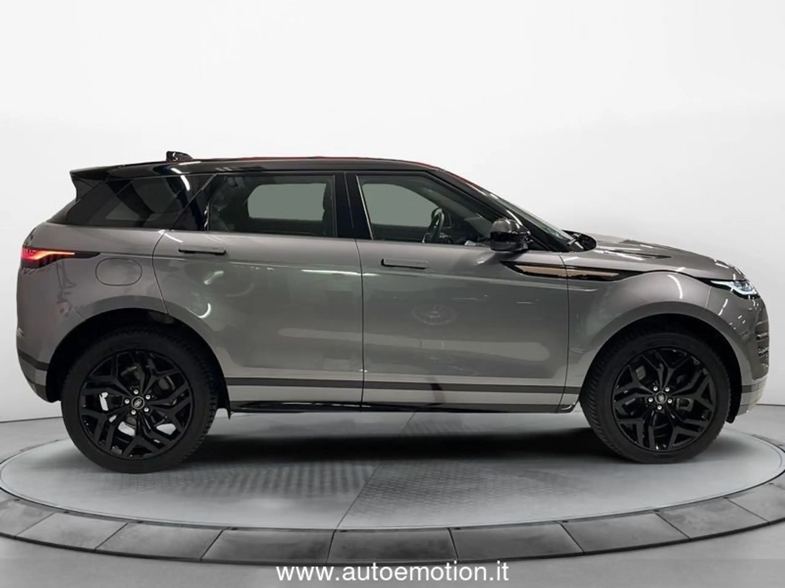 Land Rover - Range Rover Evoque