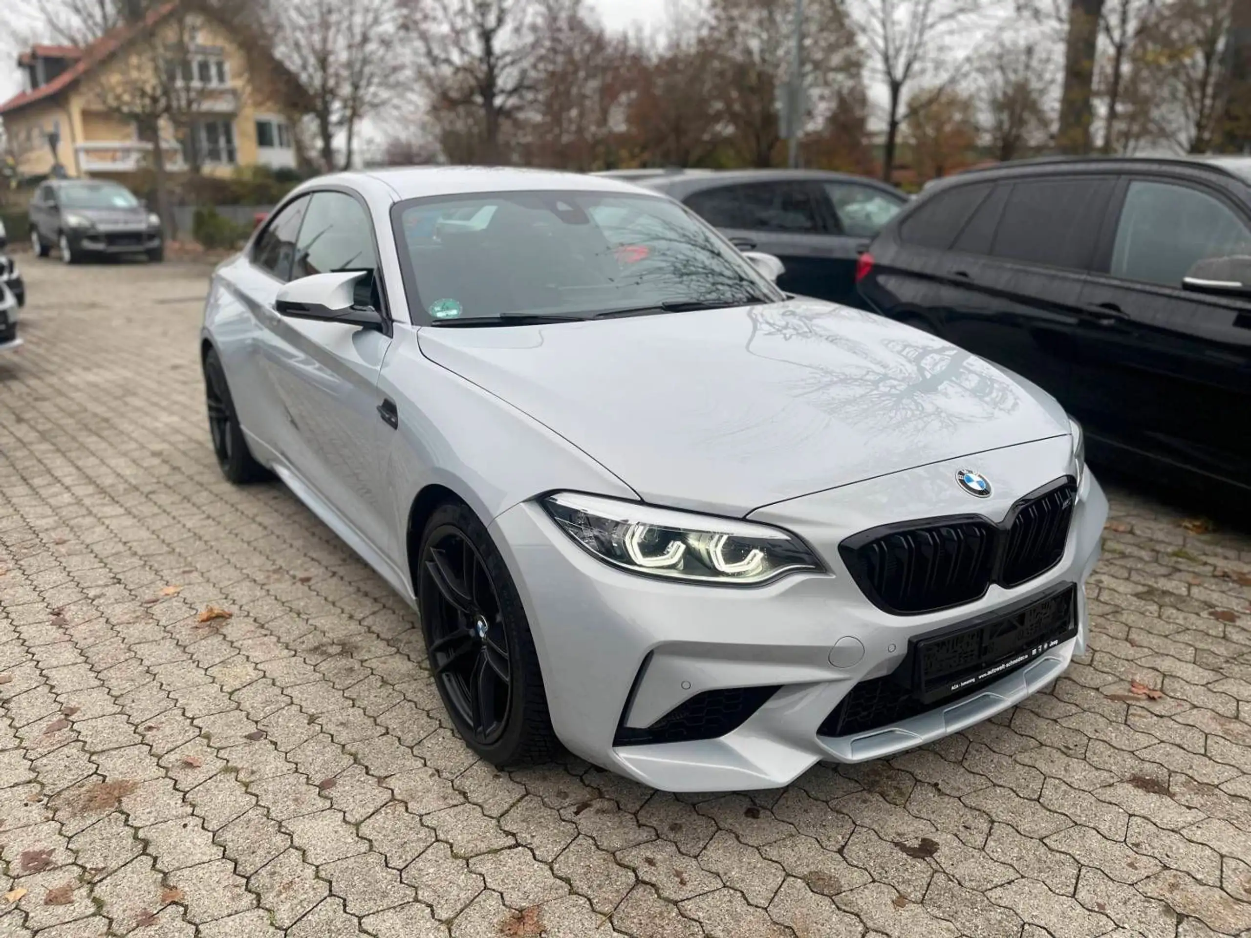 BMW - M2