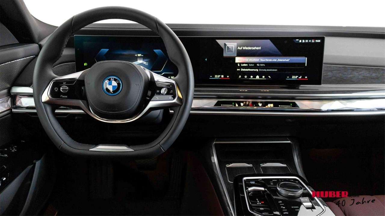 BMW - i7