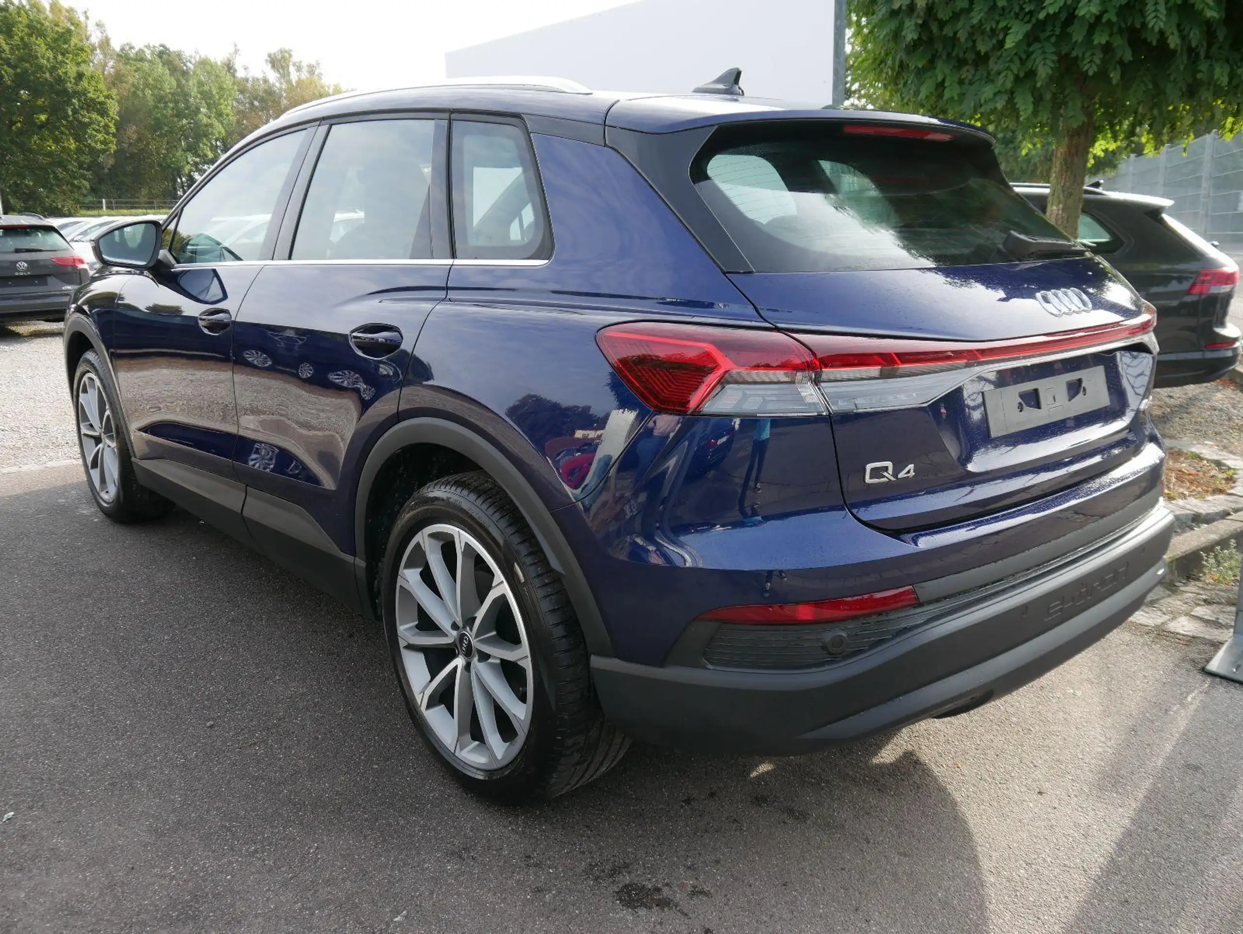 Audi - Q4 e-tron