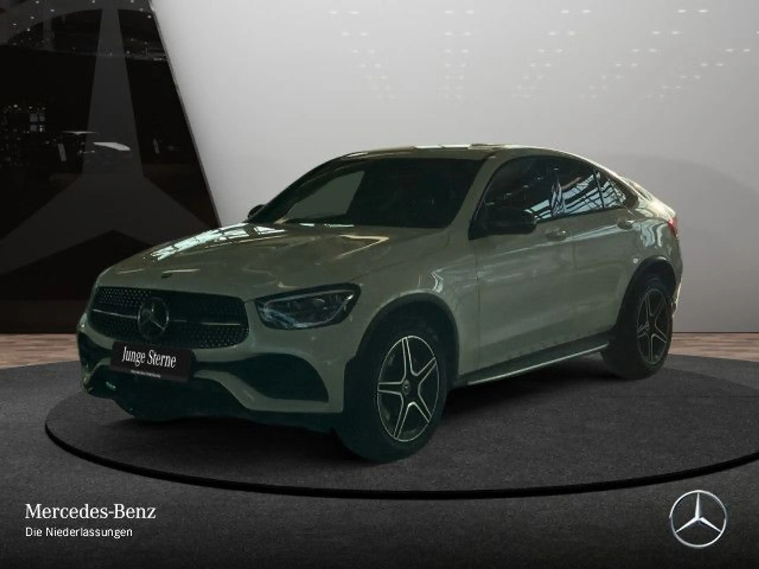 Mercedes-Benz - GLC 300