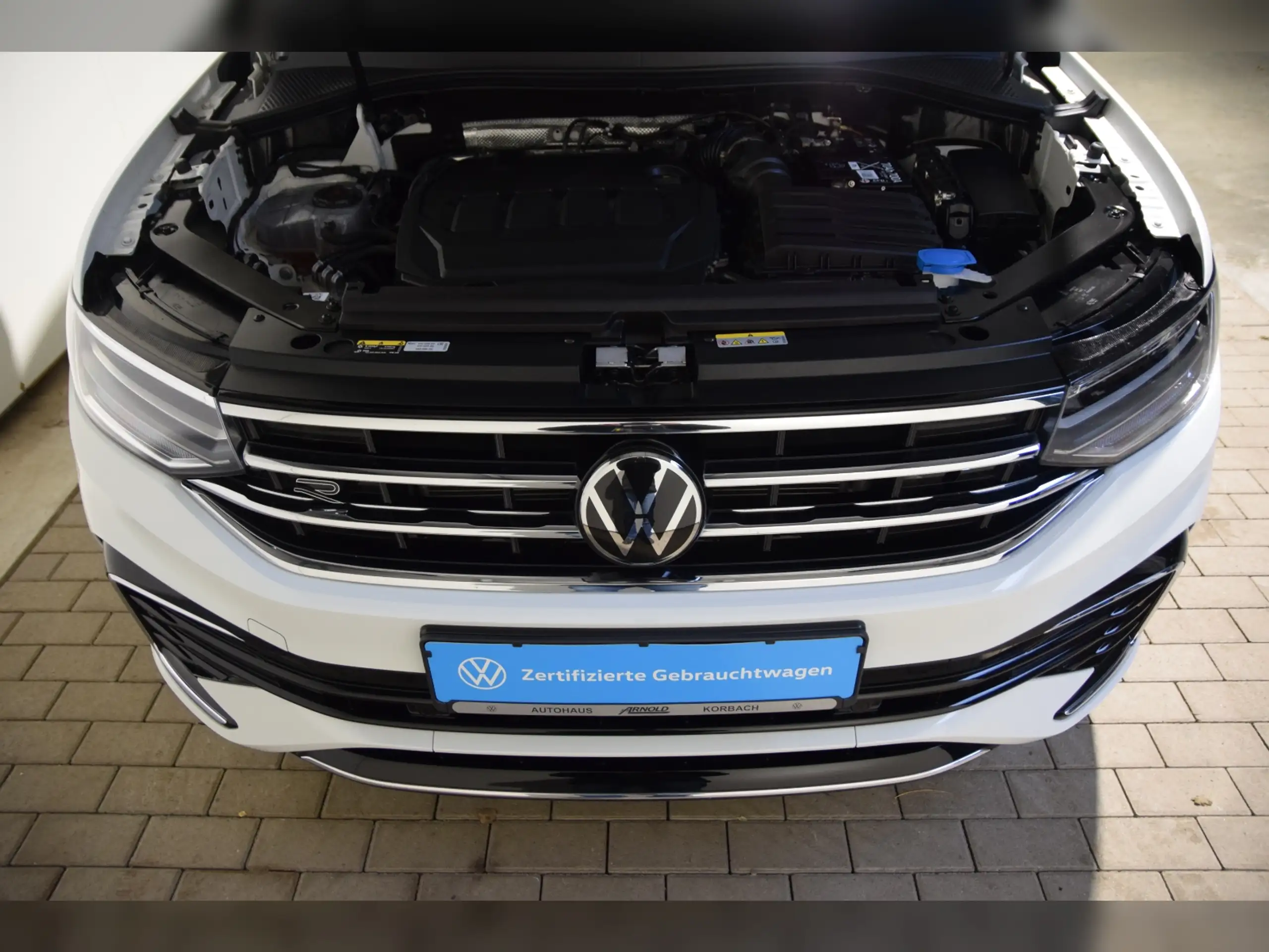 Volkswagen - Tiguan