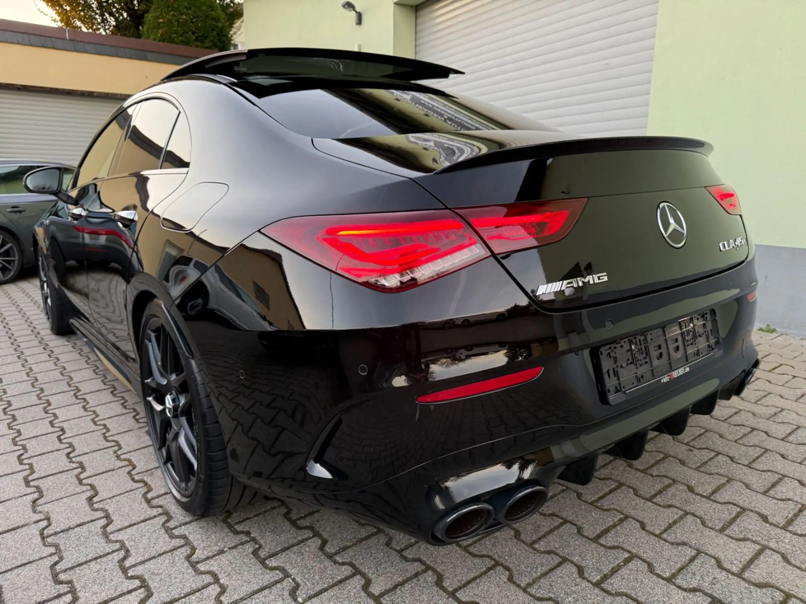 Mercedes-Benz - CLA 45 AMG