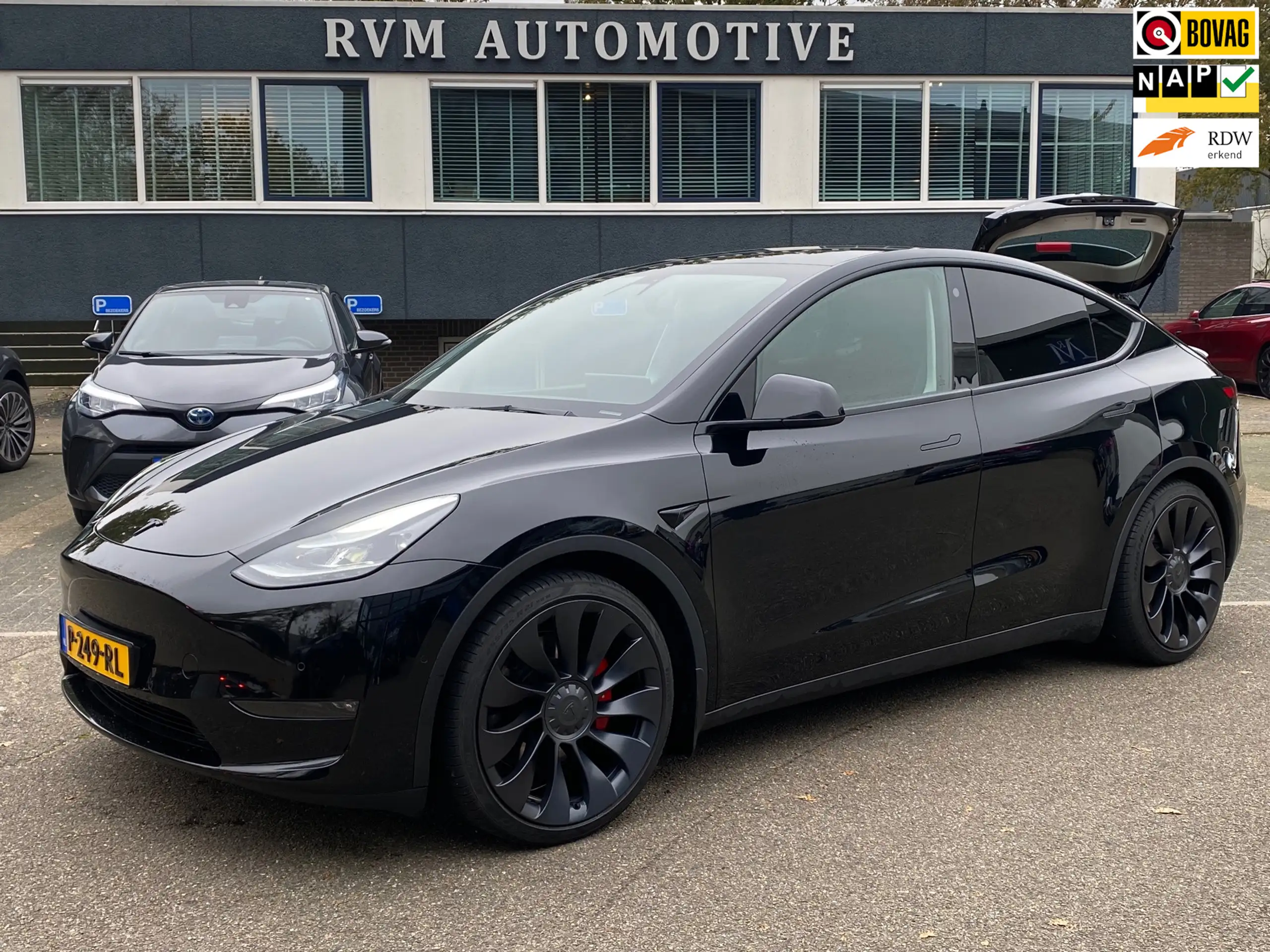 Tesla - Model Y