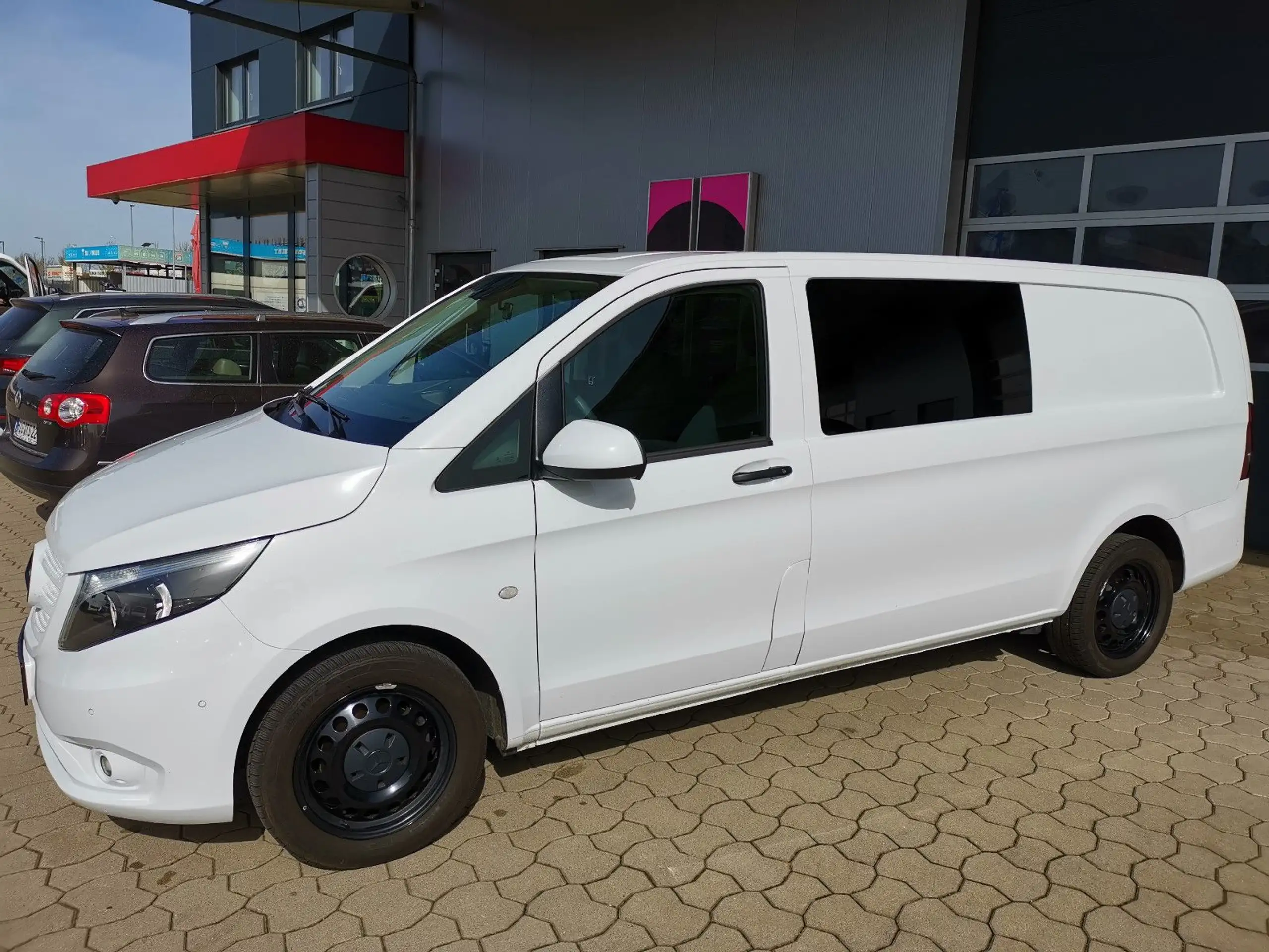 Mercedes-Benz - Vito