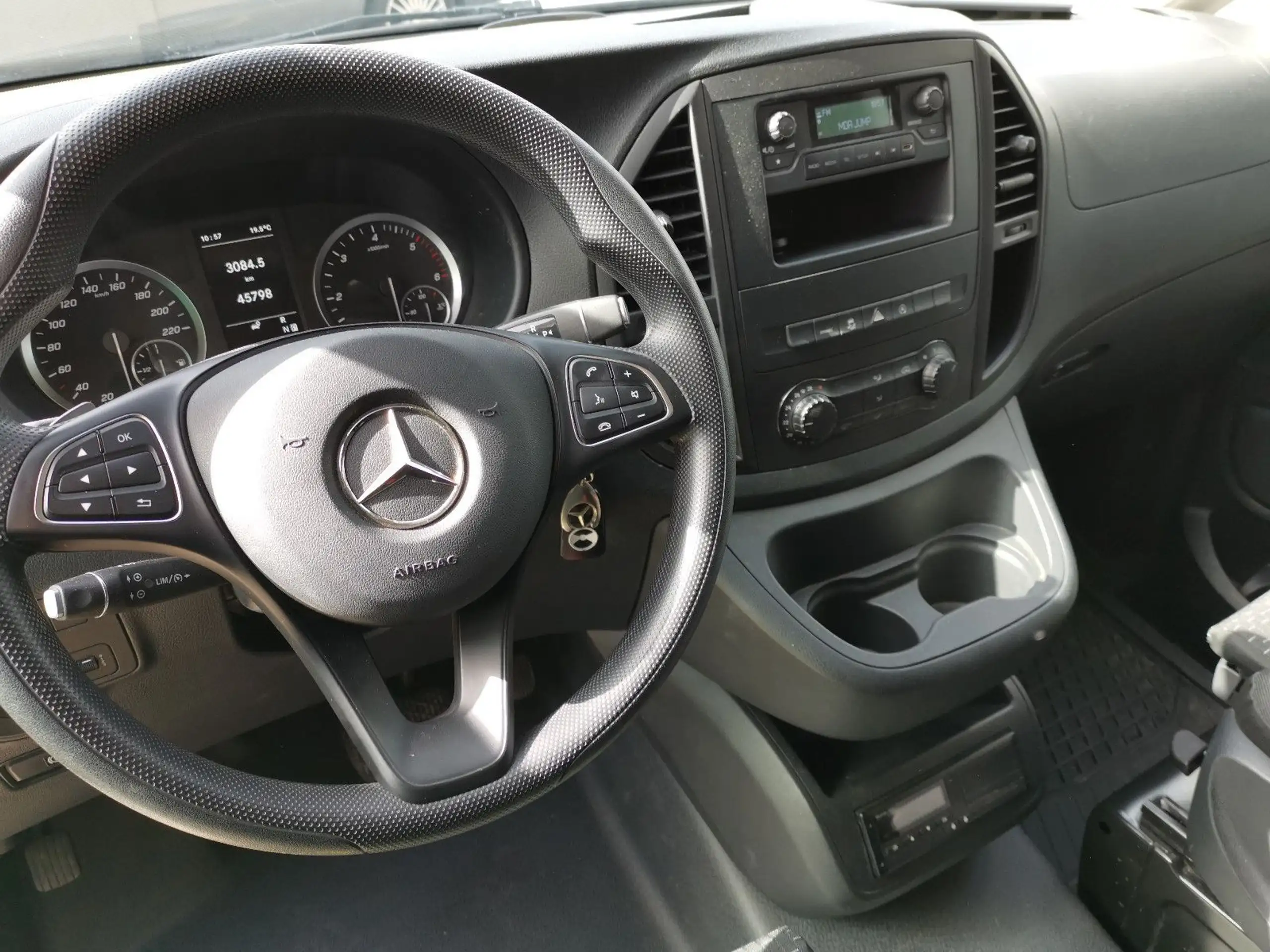 Mercedes-Benz - Vito