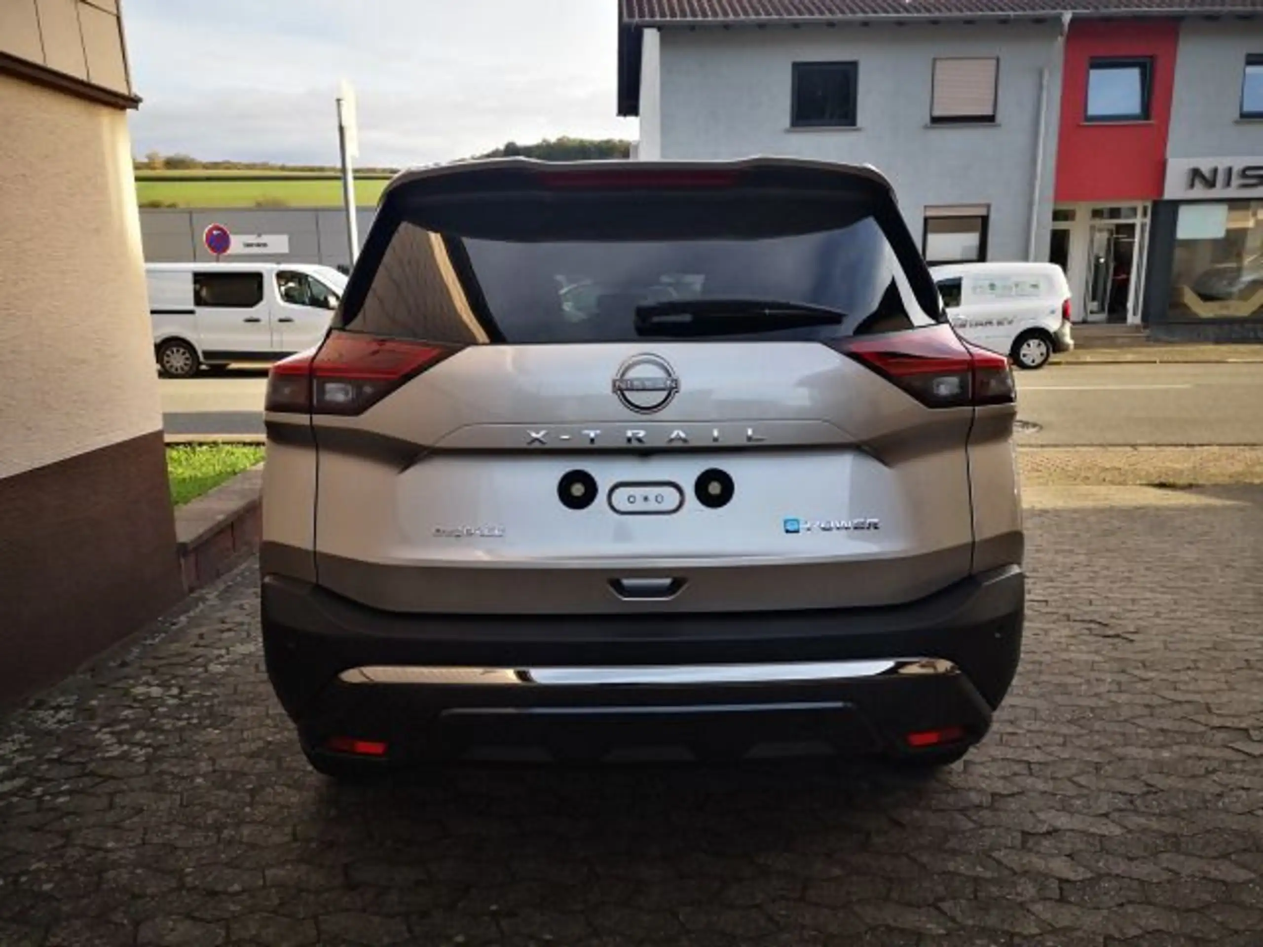 Nissan - X-Trail