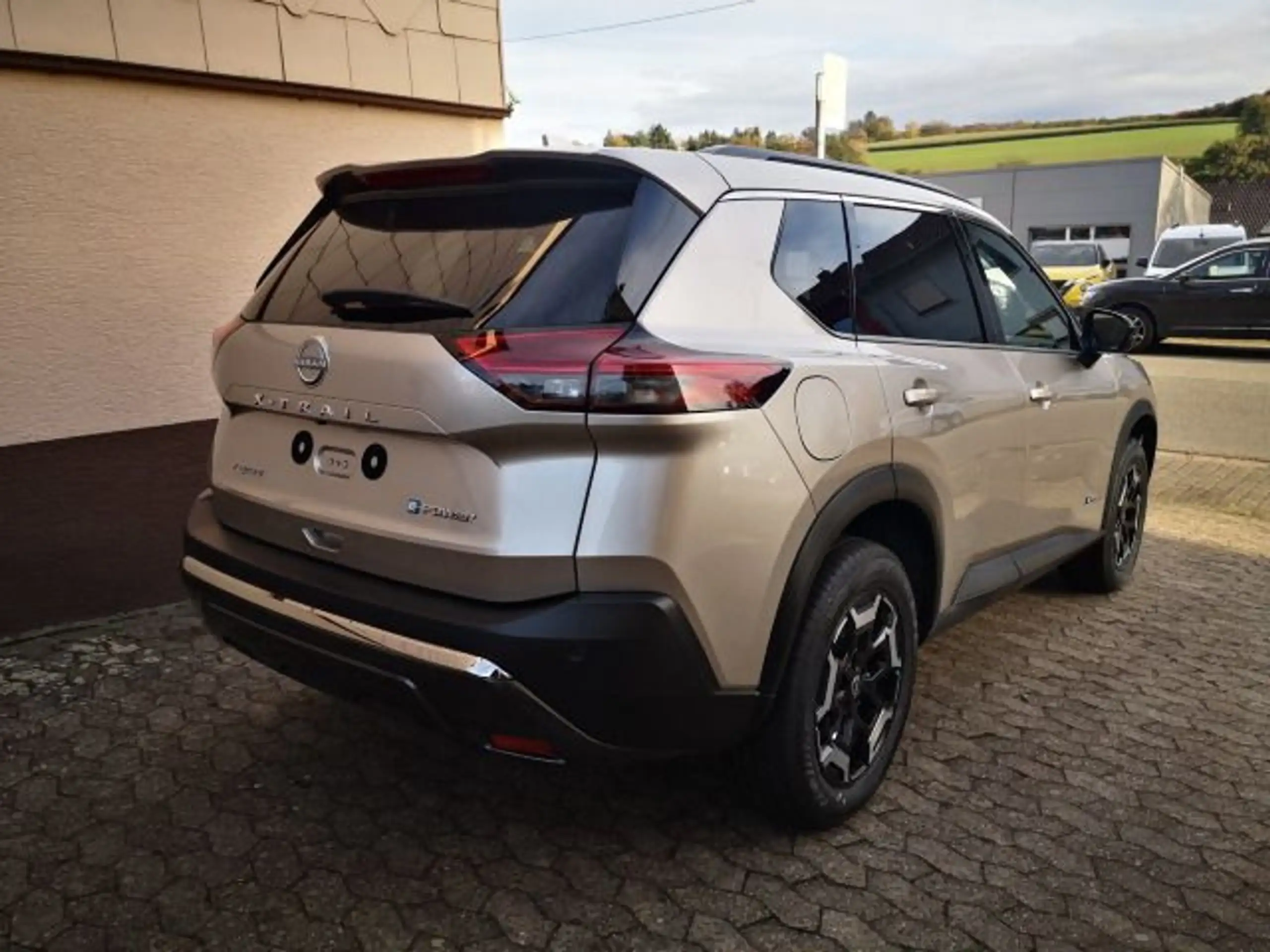 Nissan - X-Trail