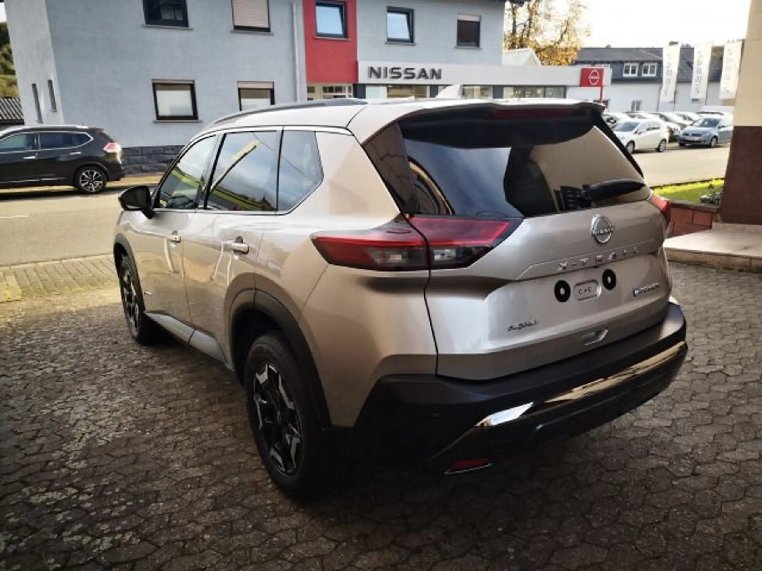 Nissan - X-Trail