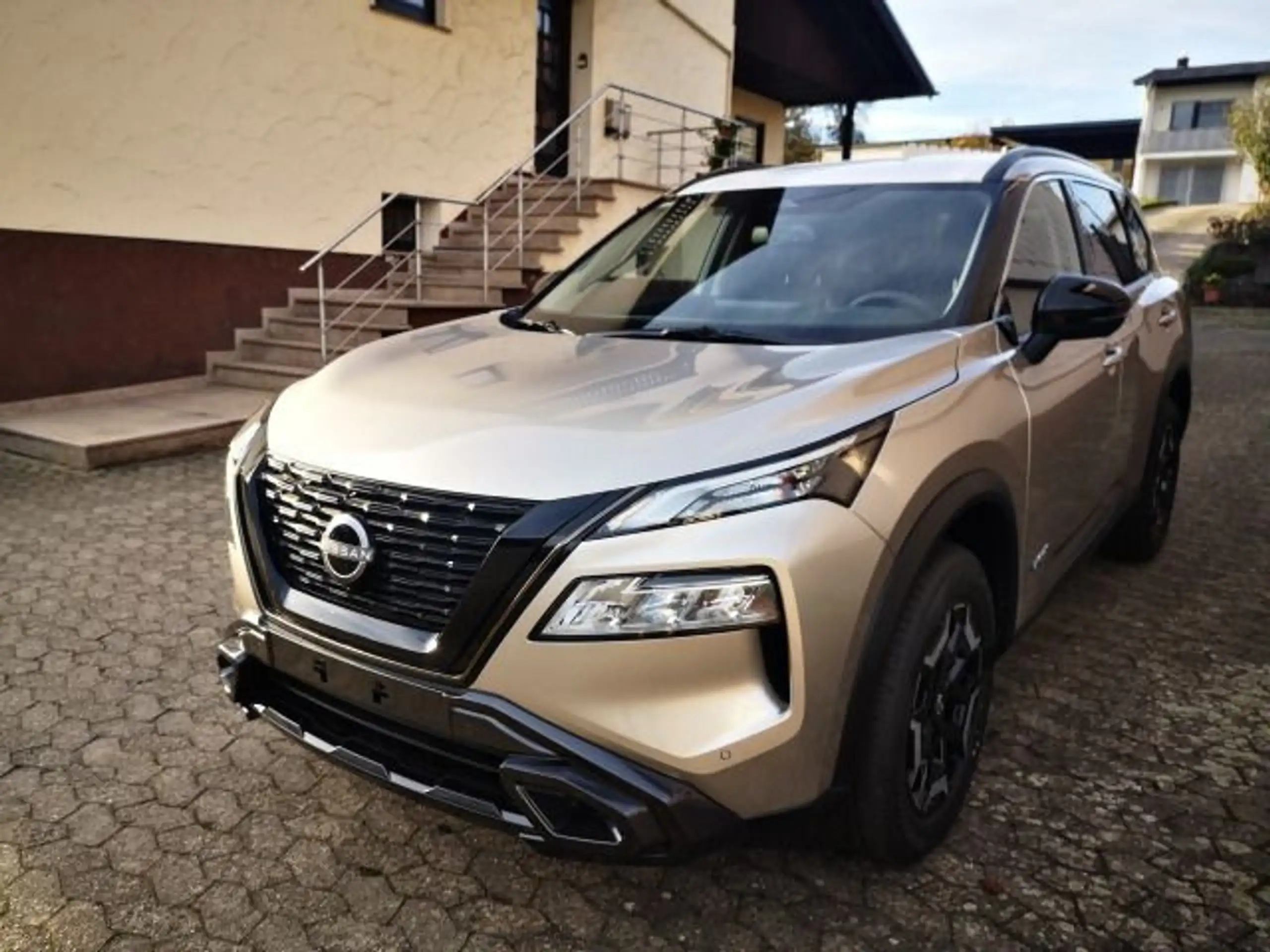 Nissan - X-Trail