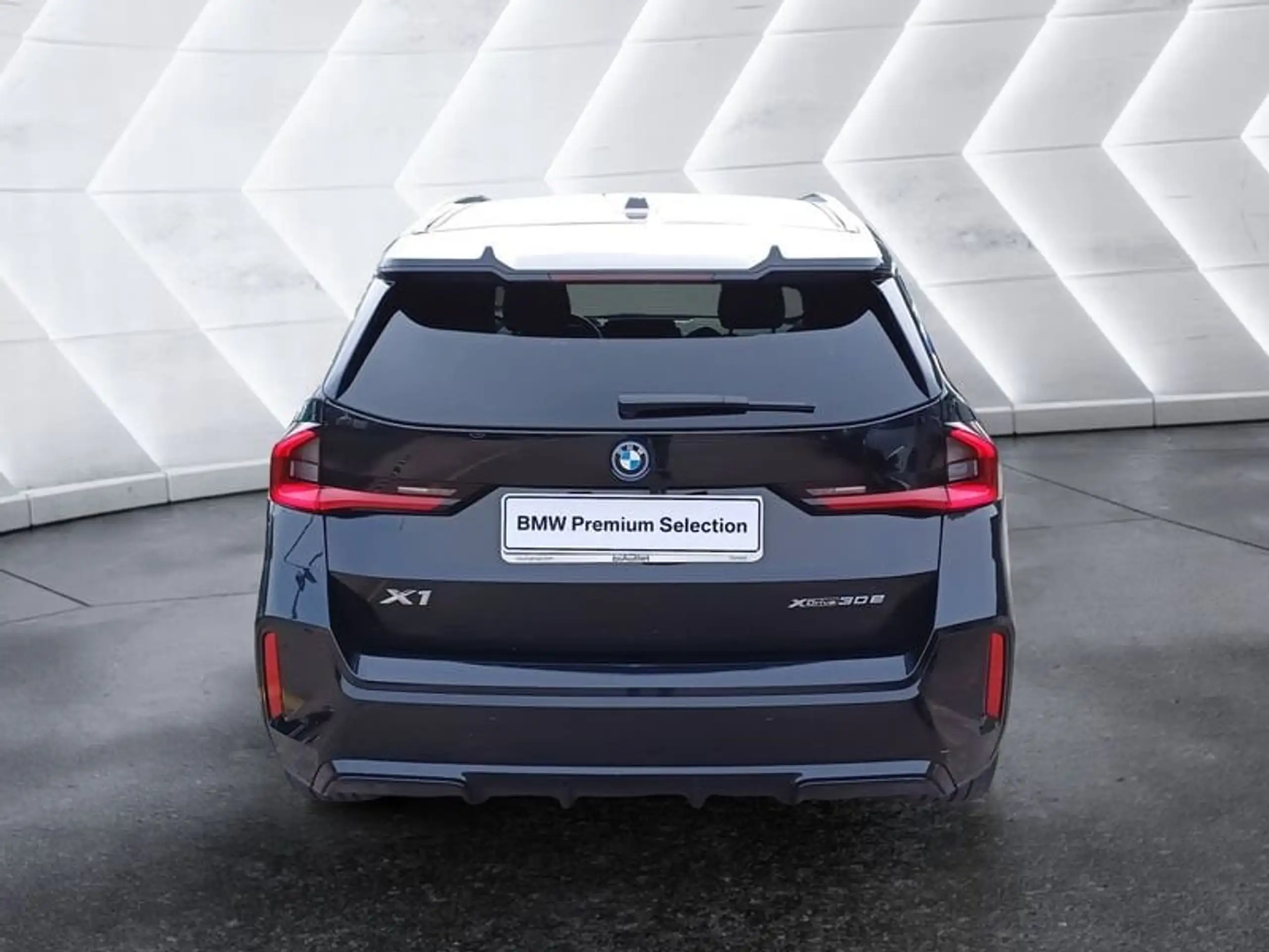 BMW - X1